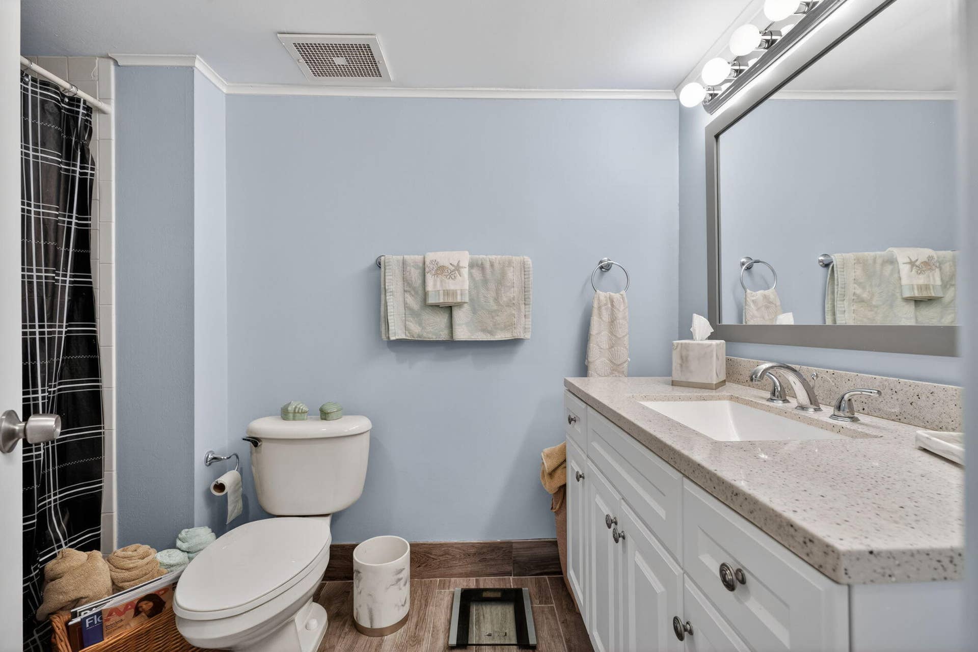 1200 Marine Way, #Bd2, North Palm Beach, FL 33408 Bath