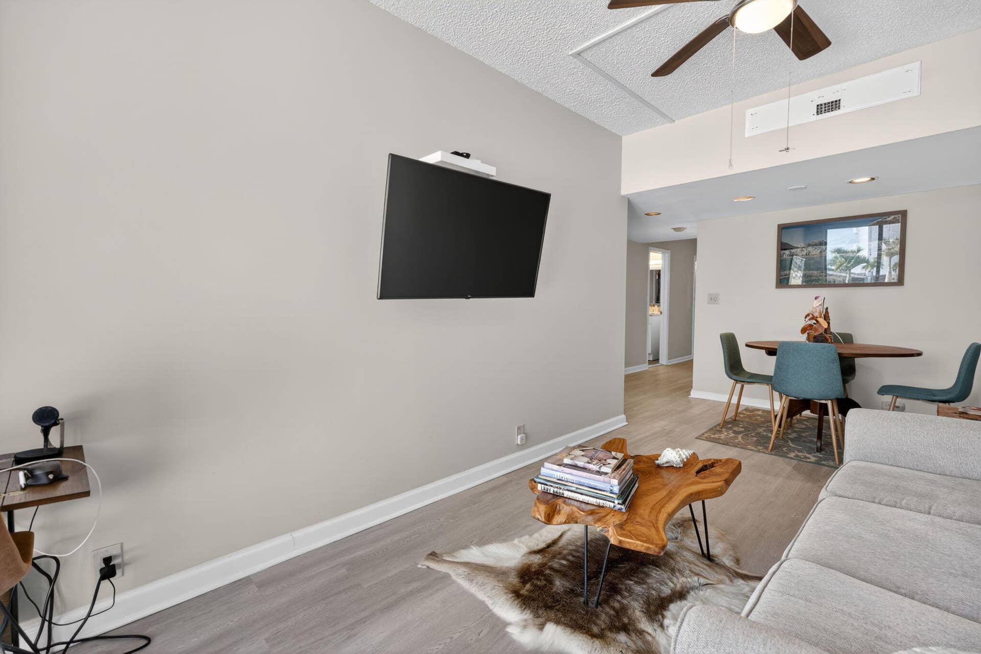 1200 Marine Way, #Bd2, North Palm Beach, FL 33408 Living Room