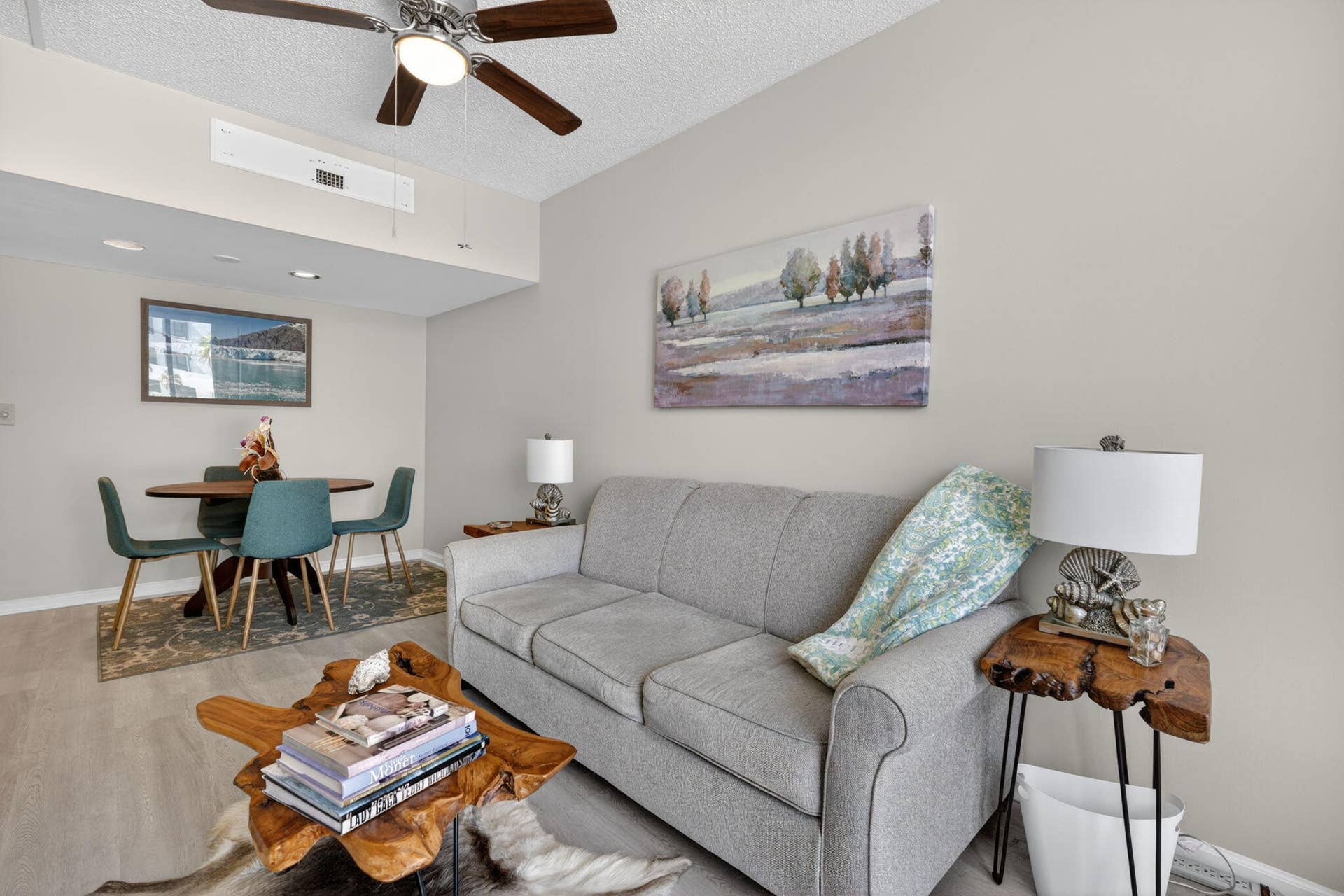 1200 Marine Way, #Bd2, North Palm Beach, FL 33408 LR and Dining Area