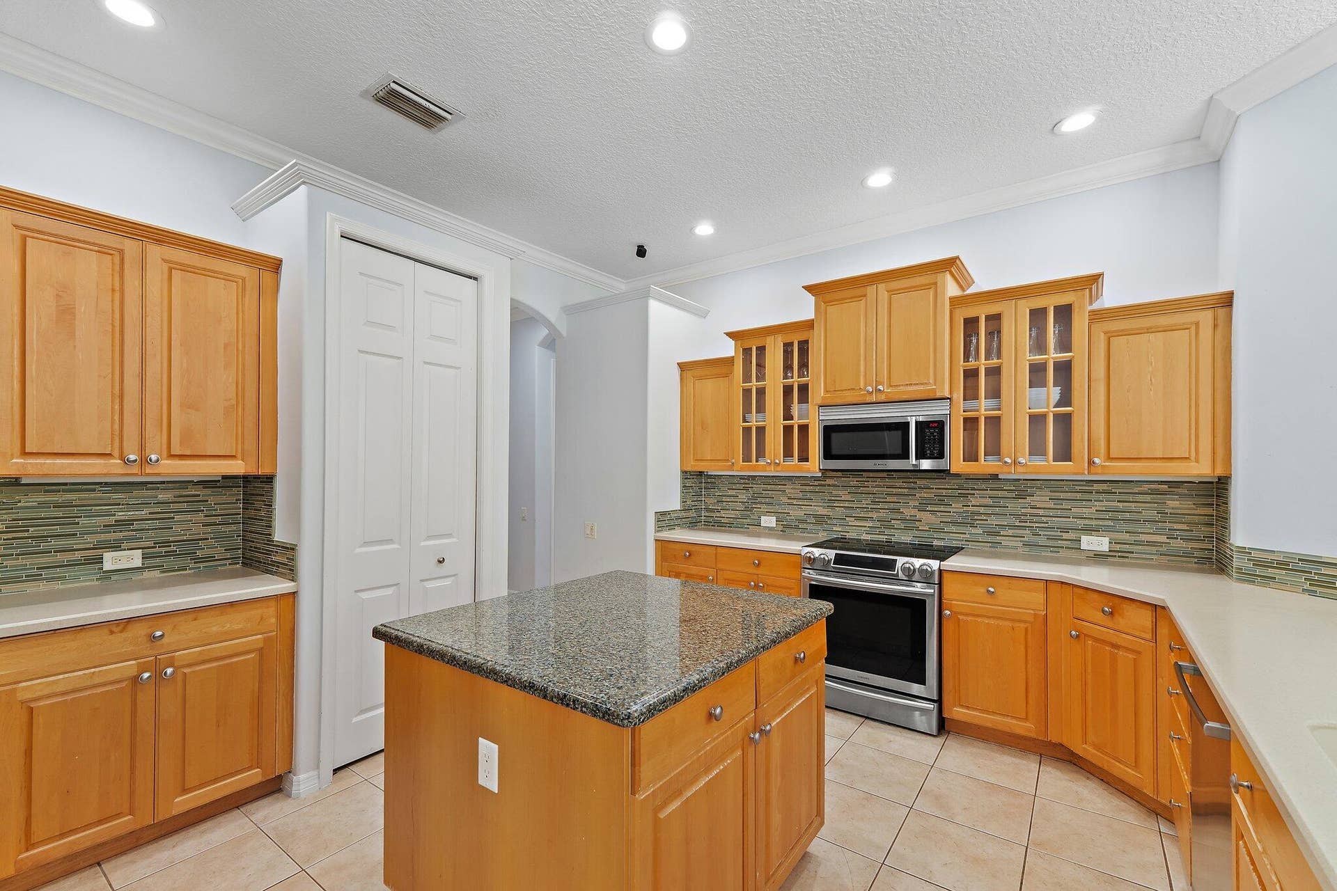 19189 Tamara Lane, Jupiter, FL 33458 064-19123TamaraLn-Jupiter-SMALL