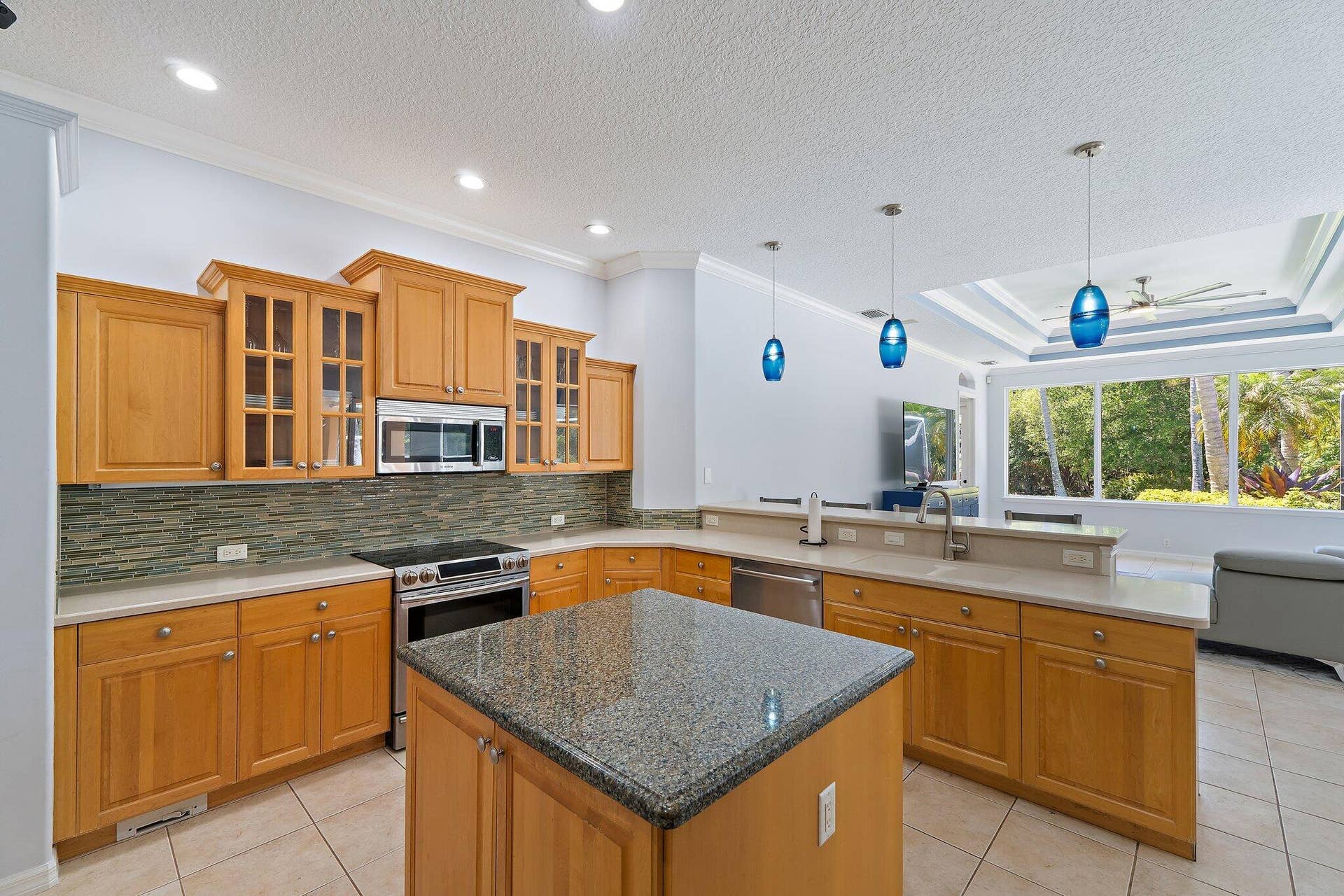 19189 Tamara Lane, Jupiter, FL 33458 063-19123TamaraLn-Jupiter-SMALL