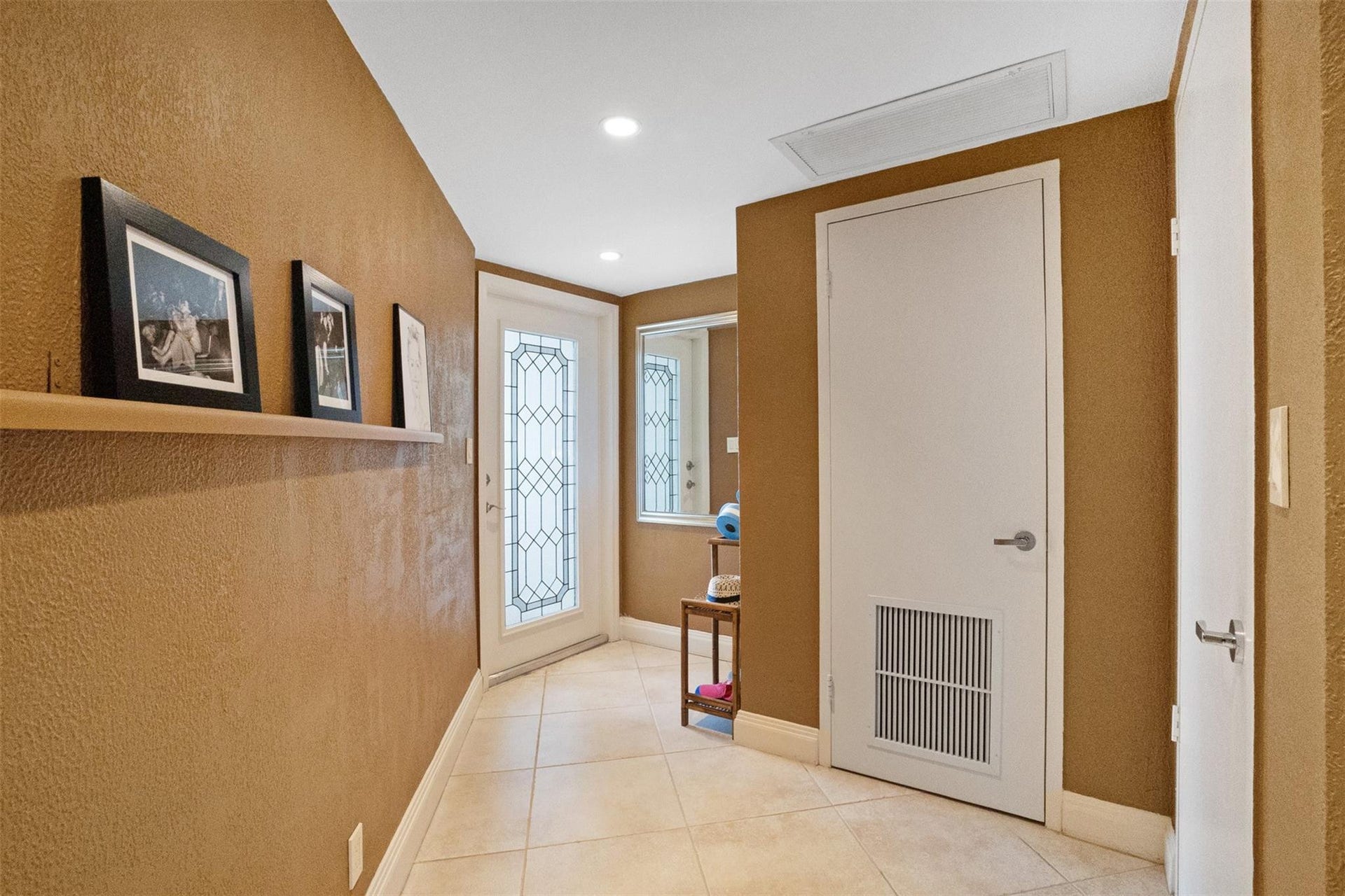 333 Sunset Drive, #503, Fort Lauderdale, FL 33301 Entry Foyer
