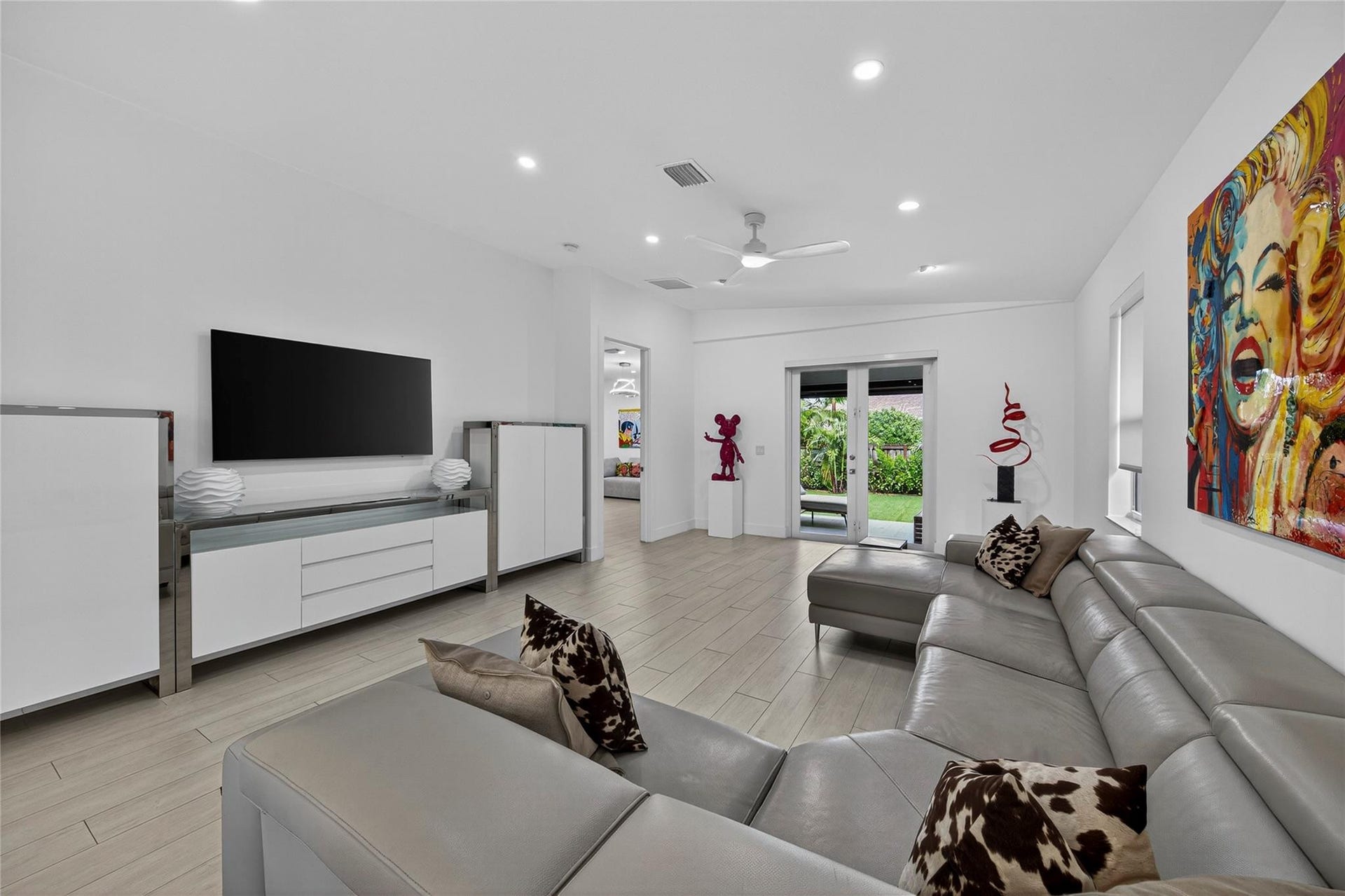 21 NE 25th Street, Wilton Manors, FL 33305 Photo 13