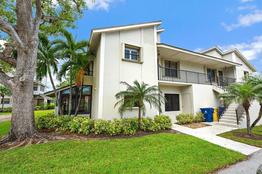 Property photo for 803 Clubhouse Circle, Jupiter, FL