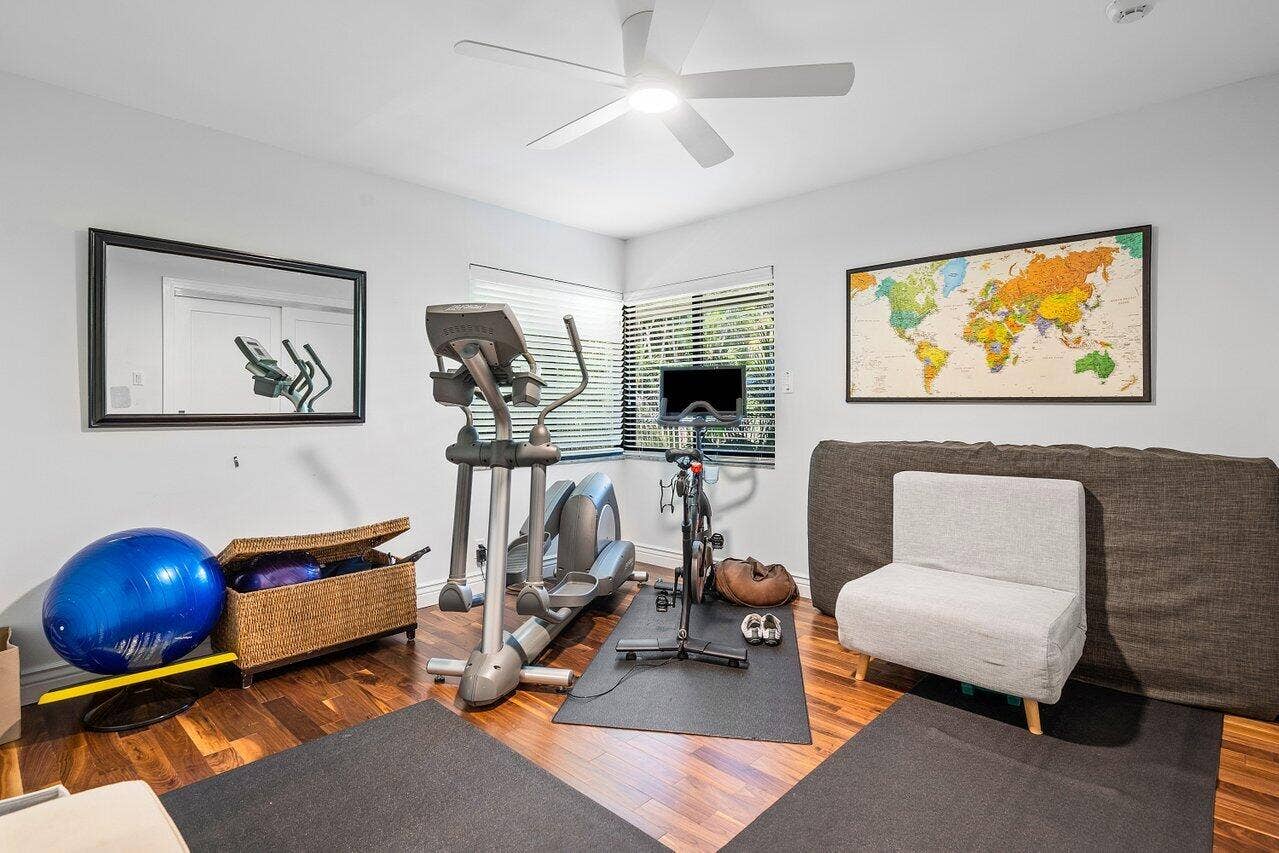 030-3765KingsWay-BocaRaton-FL-33434-SMAL