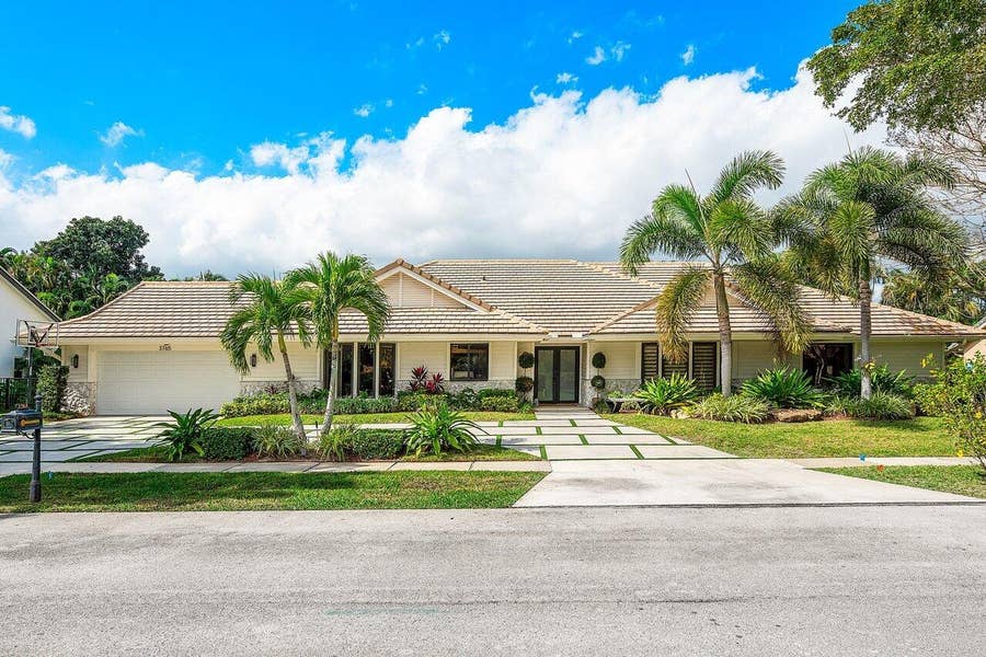 Property photo for 3765 Kings Way, Boca Raton, FL