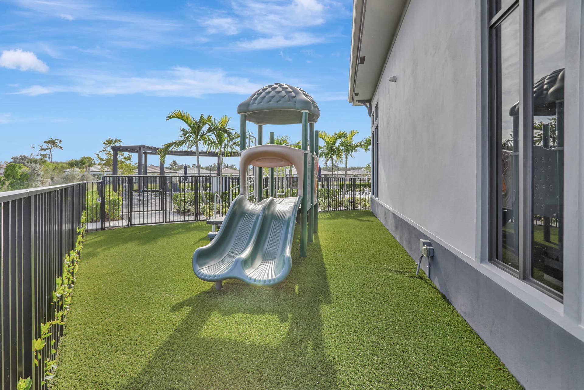 8427 W Blue Spring Drive, Parkland, FL 33067 56-web-or-mls-001L7552