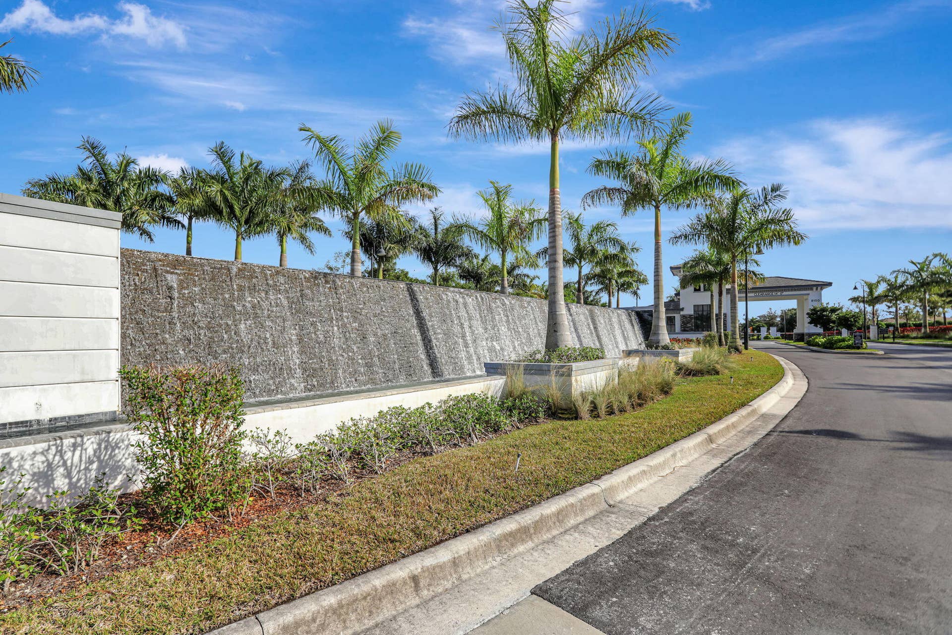 8427 W Blue Spring Drive, Parkland, FL 33067 58-web-or-mls-001L7562
