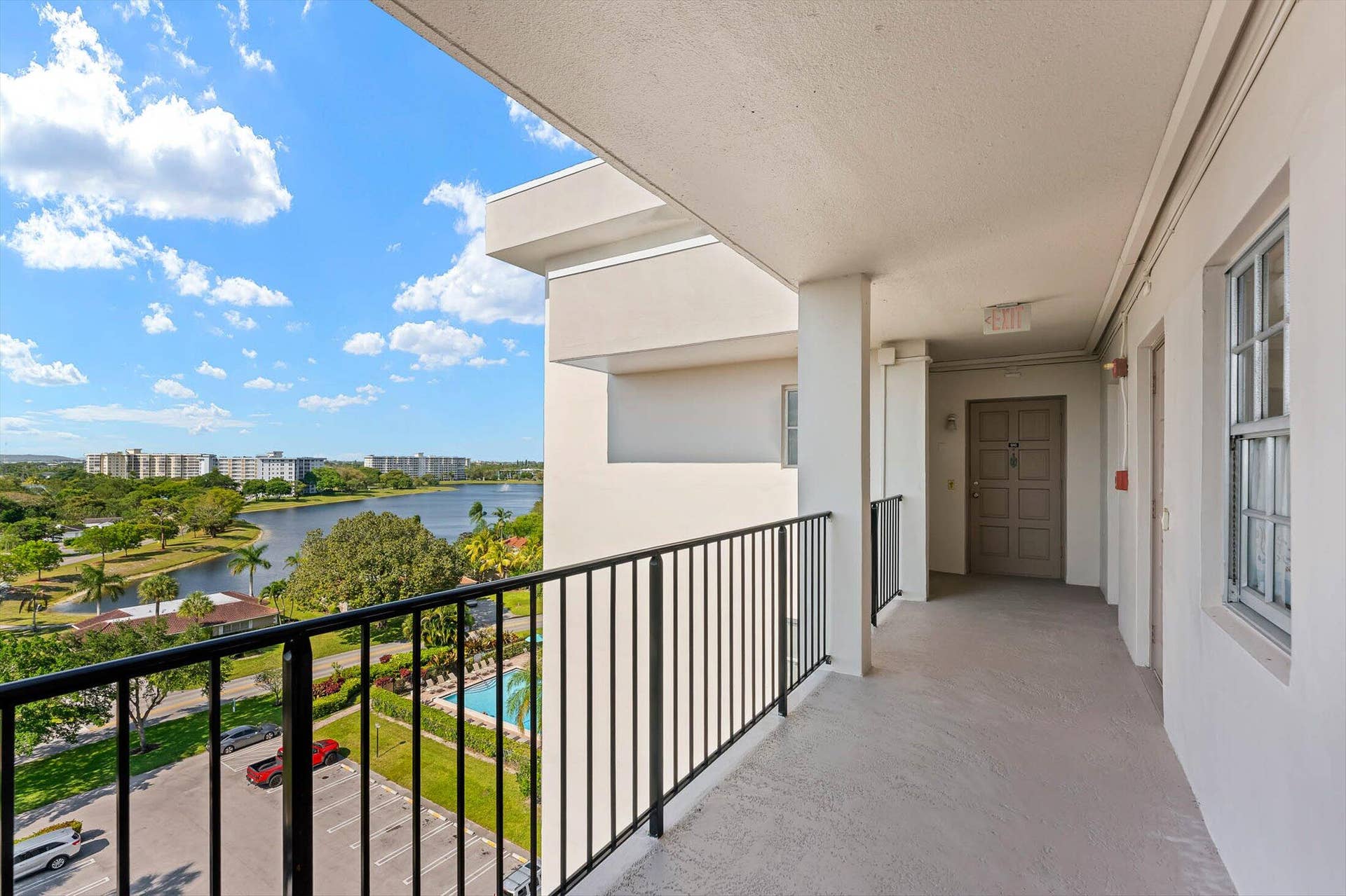 15-3050 N Palm Aire Dr #910, Pompano Bea
