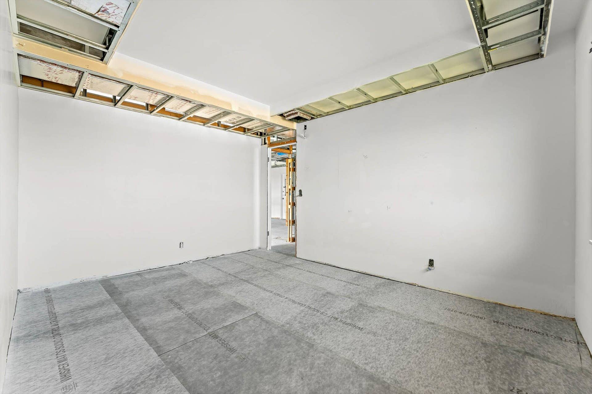 37-3050 N Palm Aire Dr #910, Pompano Bea