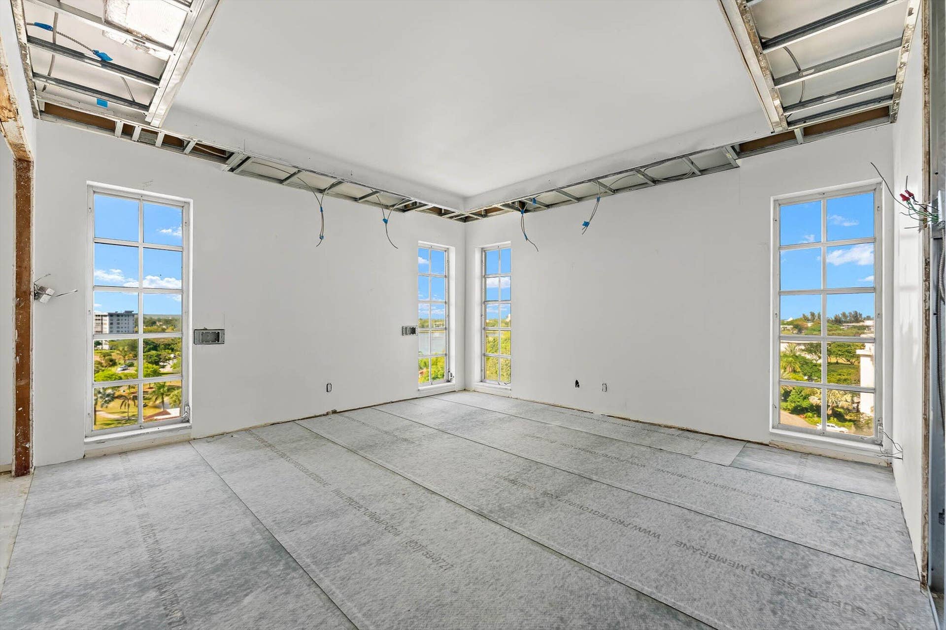 31-3050 N Palm Aire Dr #910, Pompano Bea