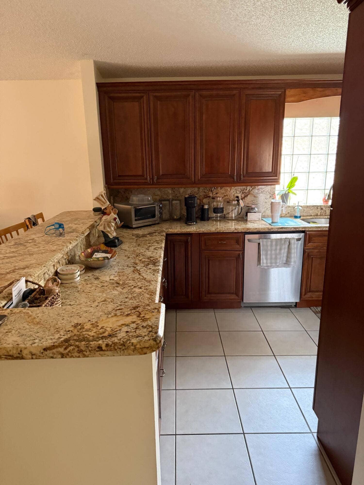 20525 SW 2nd Street, Pembroke Pines, FL 33029 IMG_1437