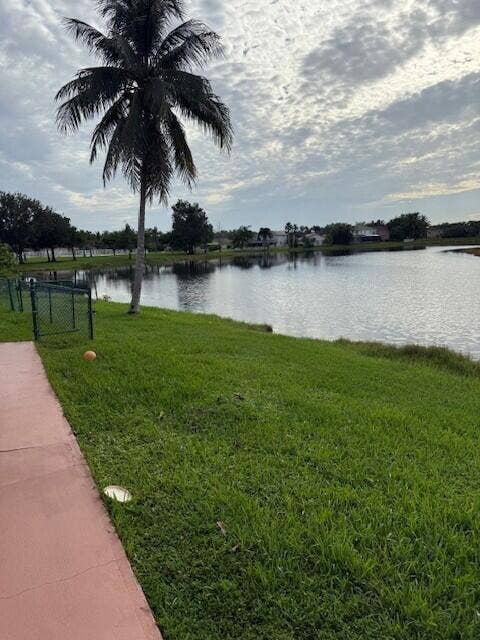 20525 SW 2nd Street, Pembroke Pines, FL 33029 Lakeview 2
