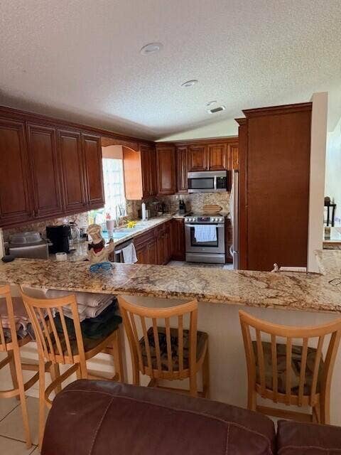 20525 SW 2nd Street, Pembroke Pines, FL 33029 Kitchen 3