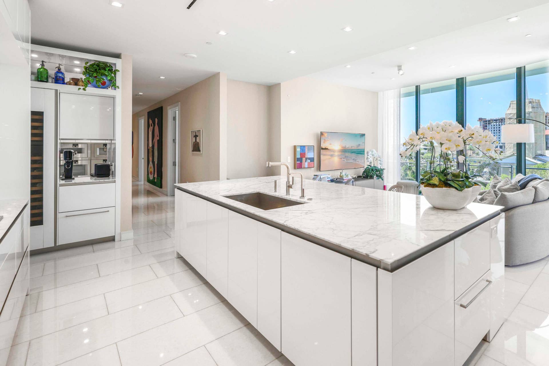 1100 S Flagler Drive, #601, West Palm Beach, FL 33401 Kitchen