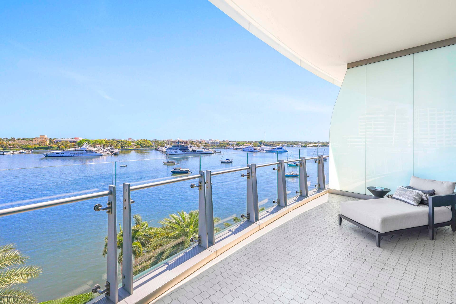 1100 S Flagler Drive, #601, West Palm Beach, FL 33401 Terrace East Facing