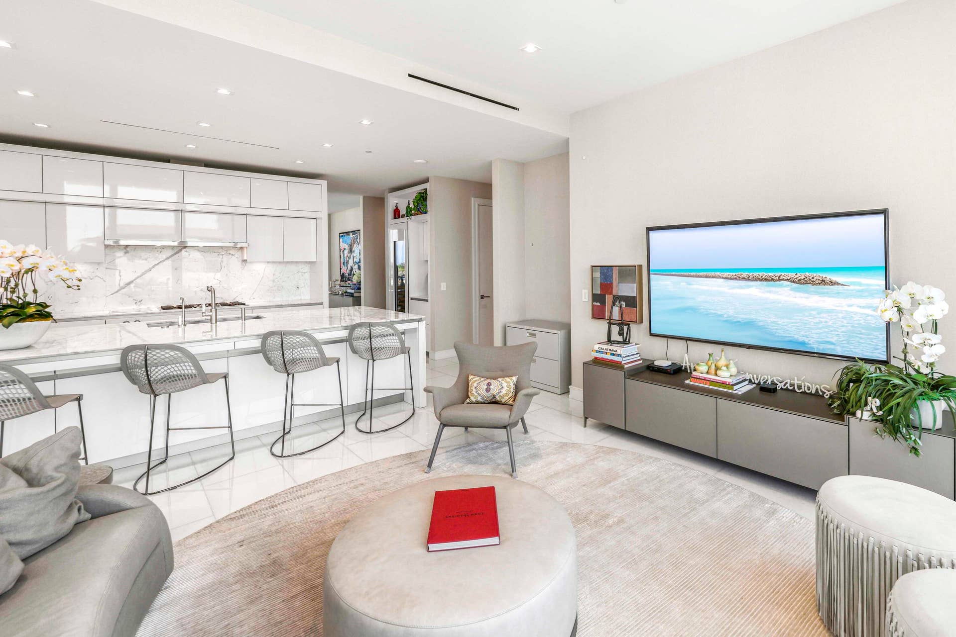 1100 S Flagler Drive, #601, West Palm Beach, FL 33401 Family Room