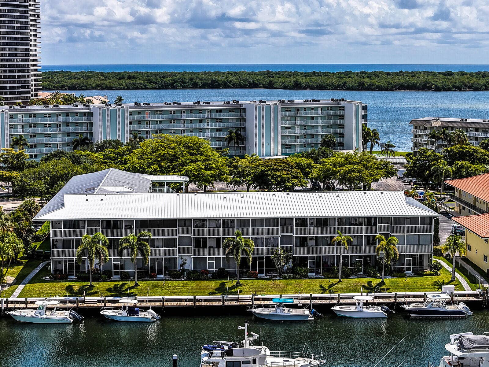 37 Yacht Club Drive, #Unit 202, North Palm Beach, FL 33408 Aerial of Community