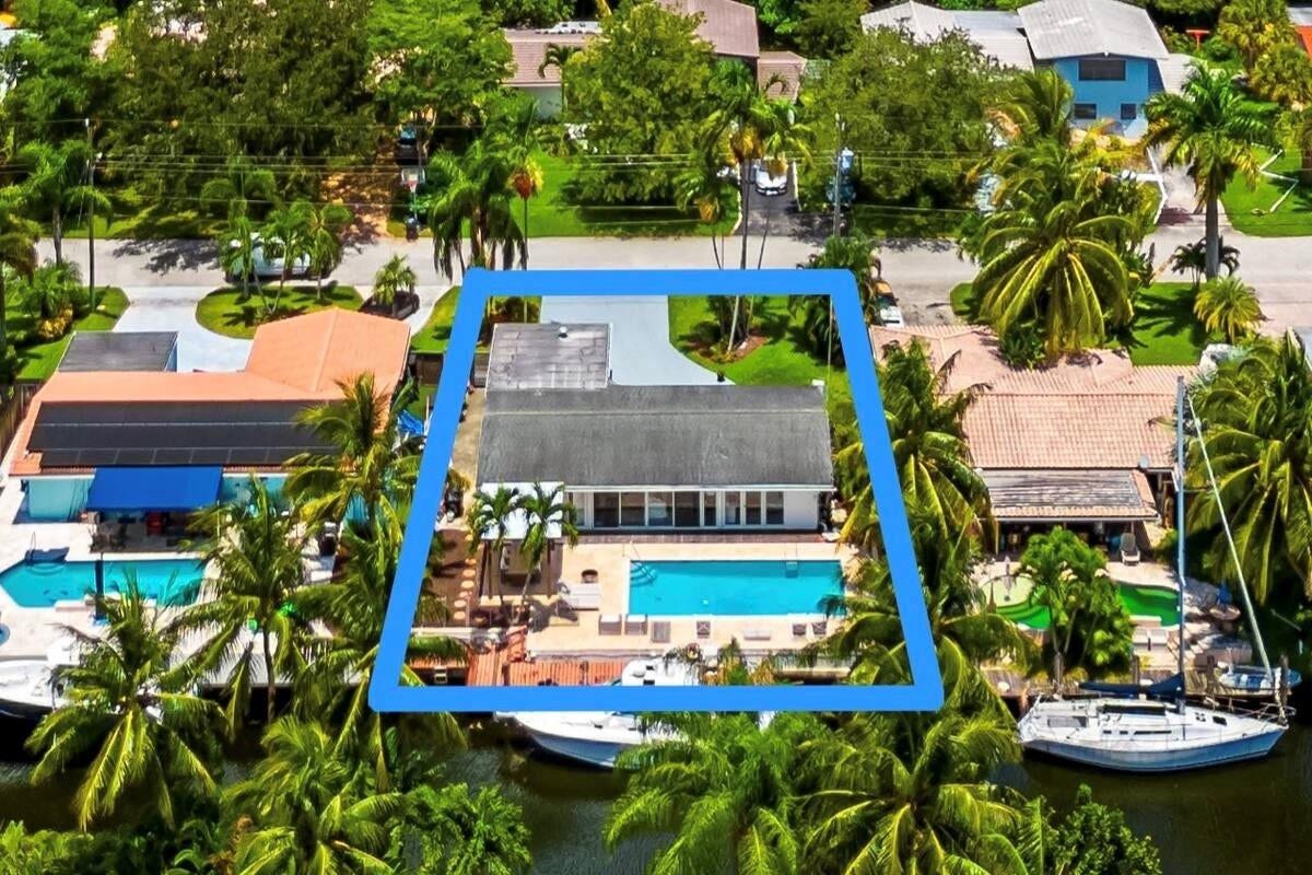 1704 SW 4th Court, Fort Lauderdale, FL 33312 Photo 2
