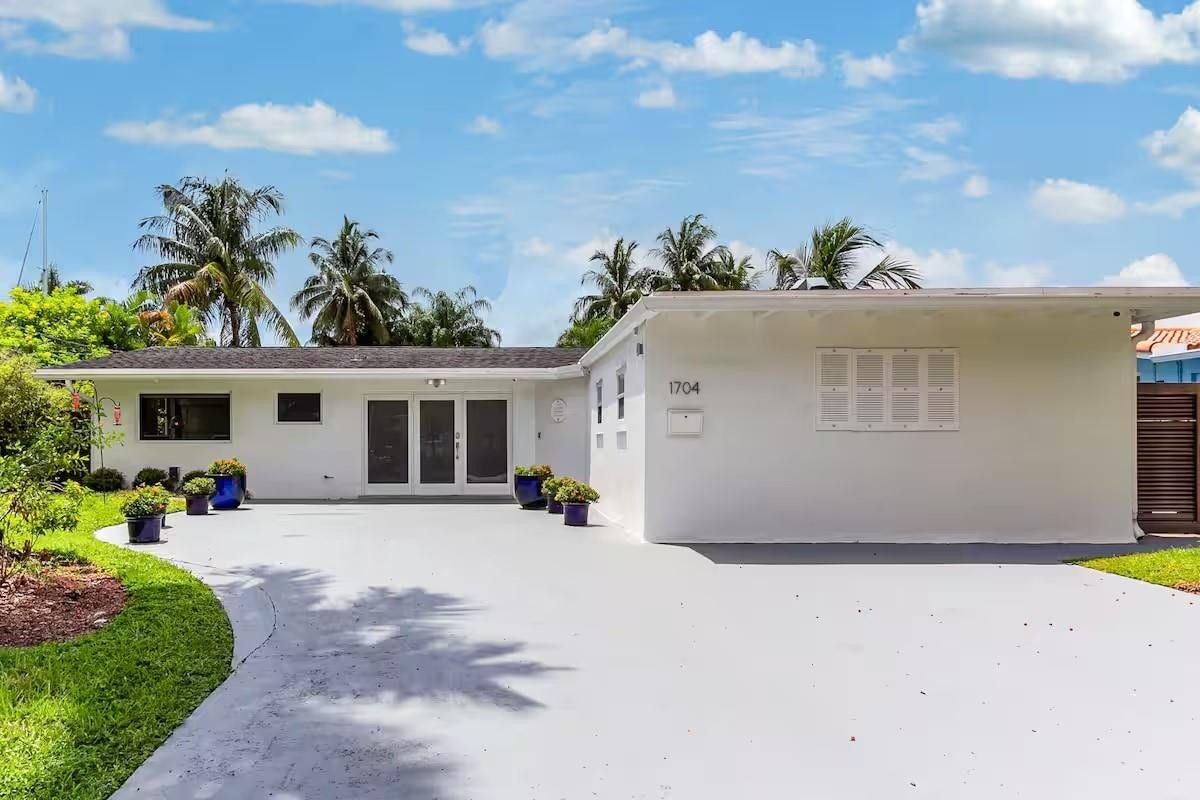 1704 SW 4th Court, Fort Lauderdale, FL 33312 Photo 4