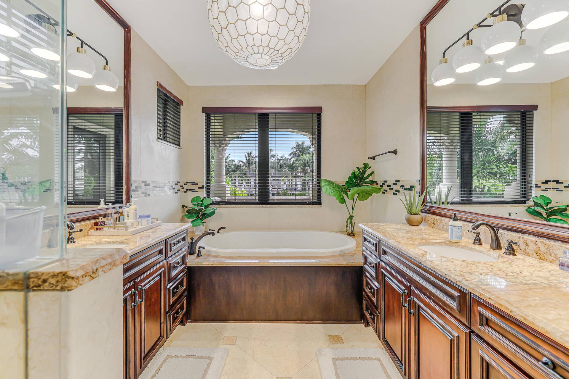 170 Isle Of Venice Drive, Fort Lauderdale, FL 33301 170 Isle of Venice Dr-31