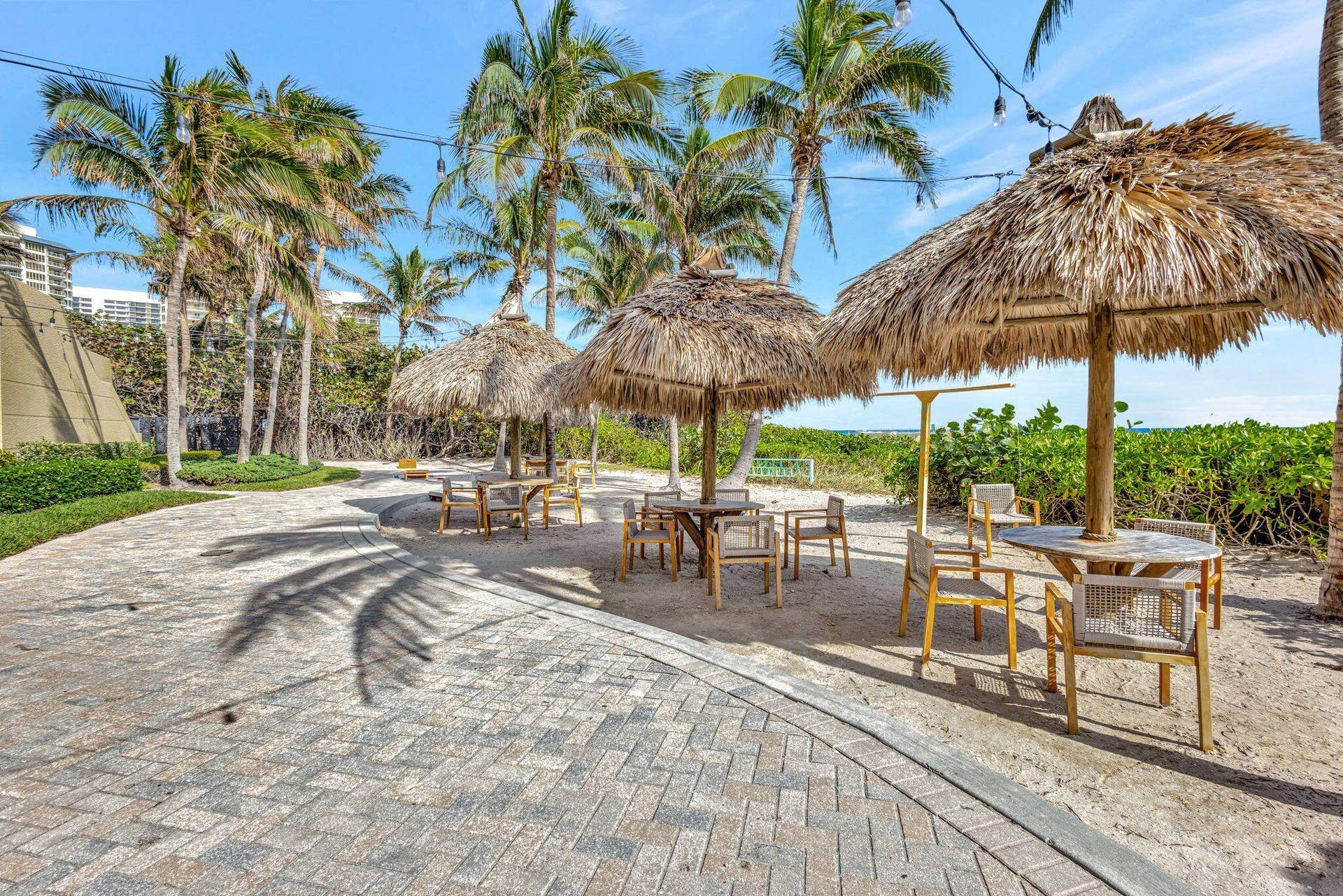 Tiki Hut Dining