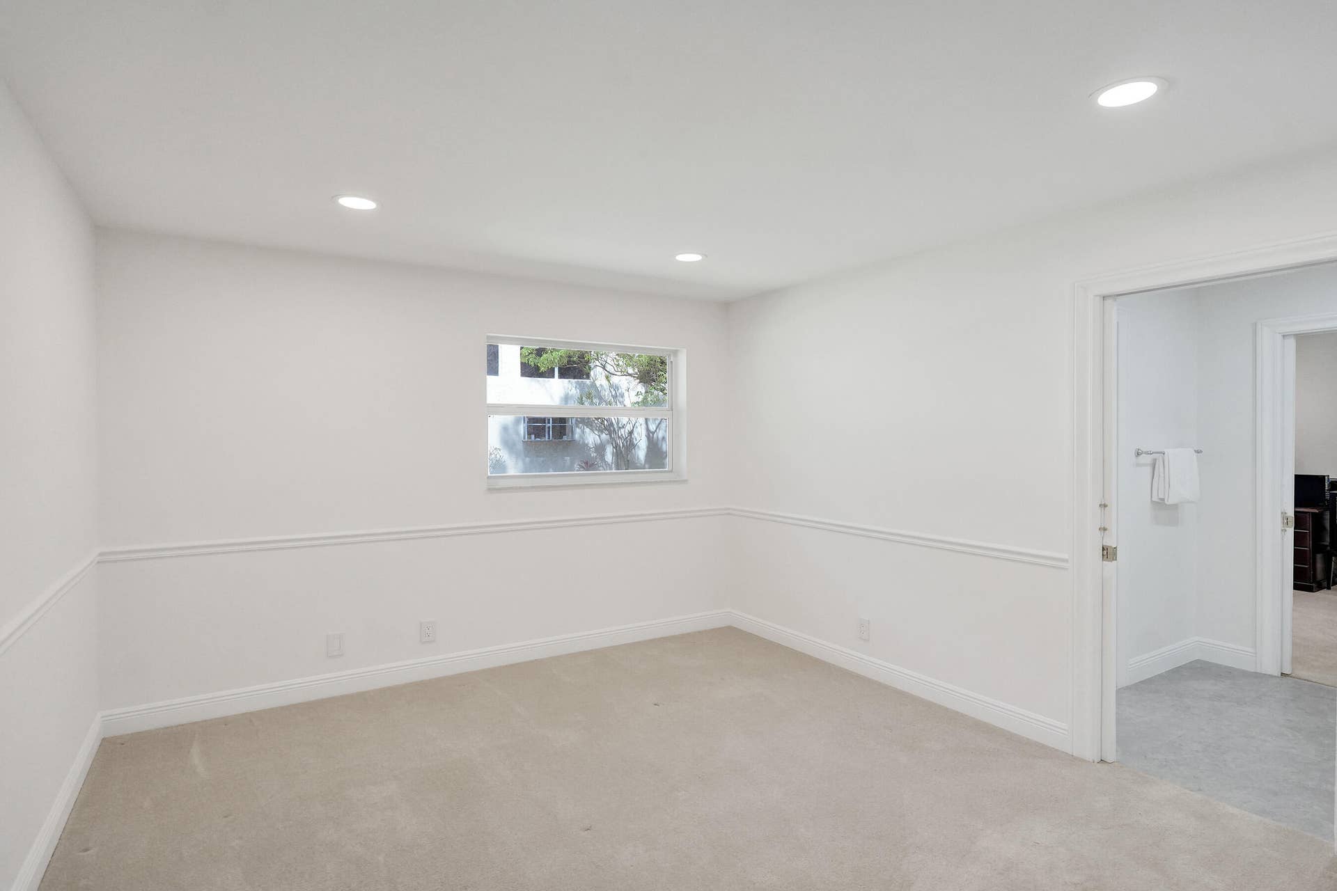 2401 NW 39th Street, Boca Raton, FL 33431 DSC08198