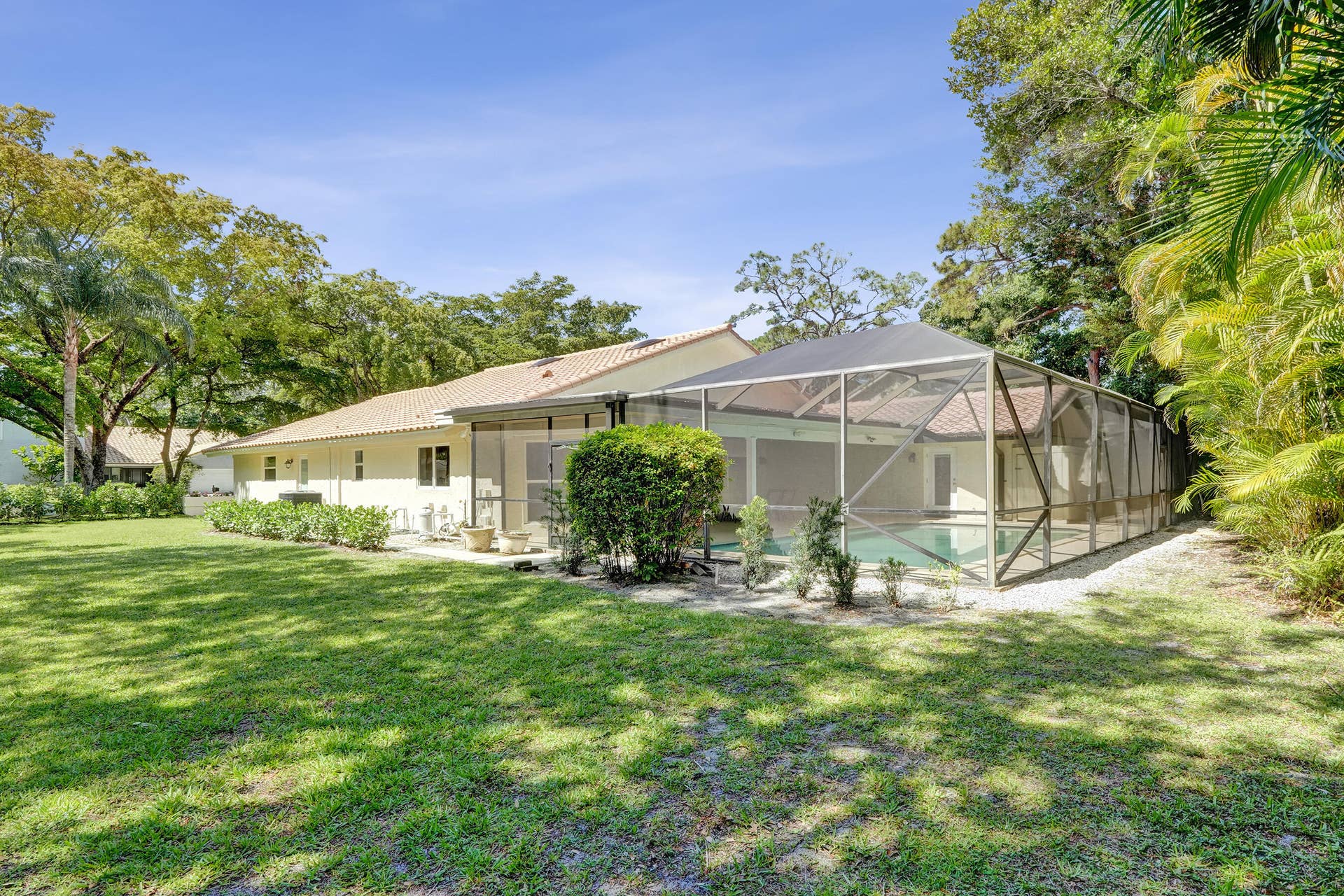 2401 NW 39th Street, Boca Raton, FL 33431 DSC08219