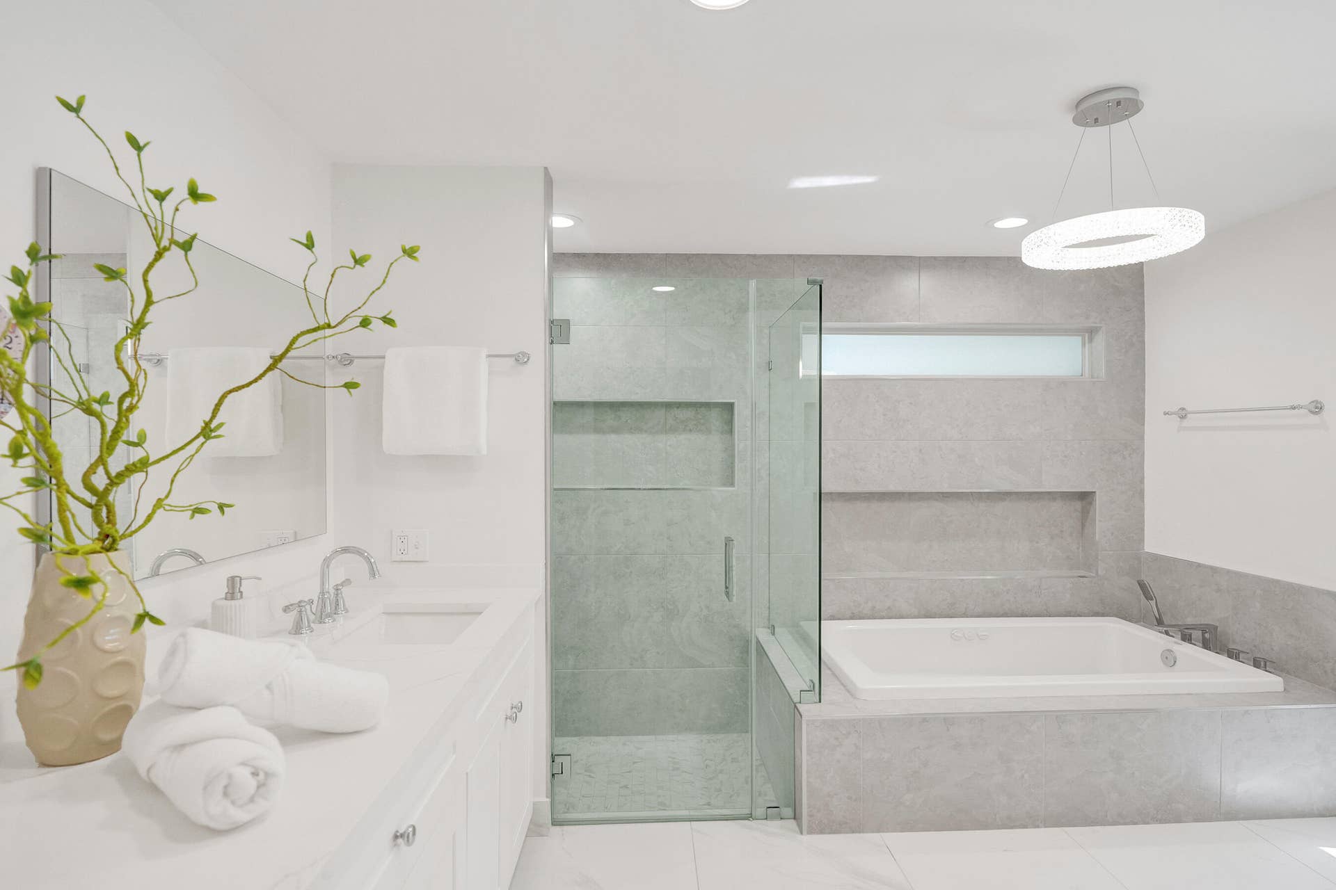 2401 NW 39th Street, Boca Raton, FL 33431 DSC08174