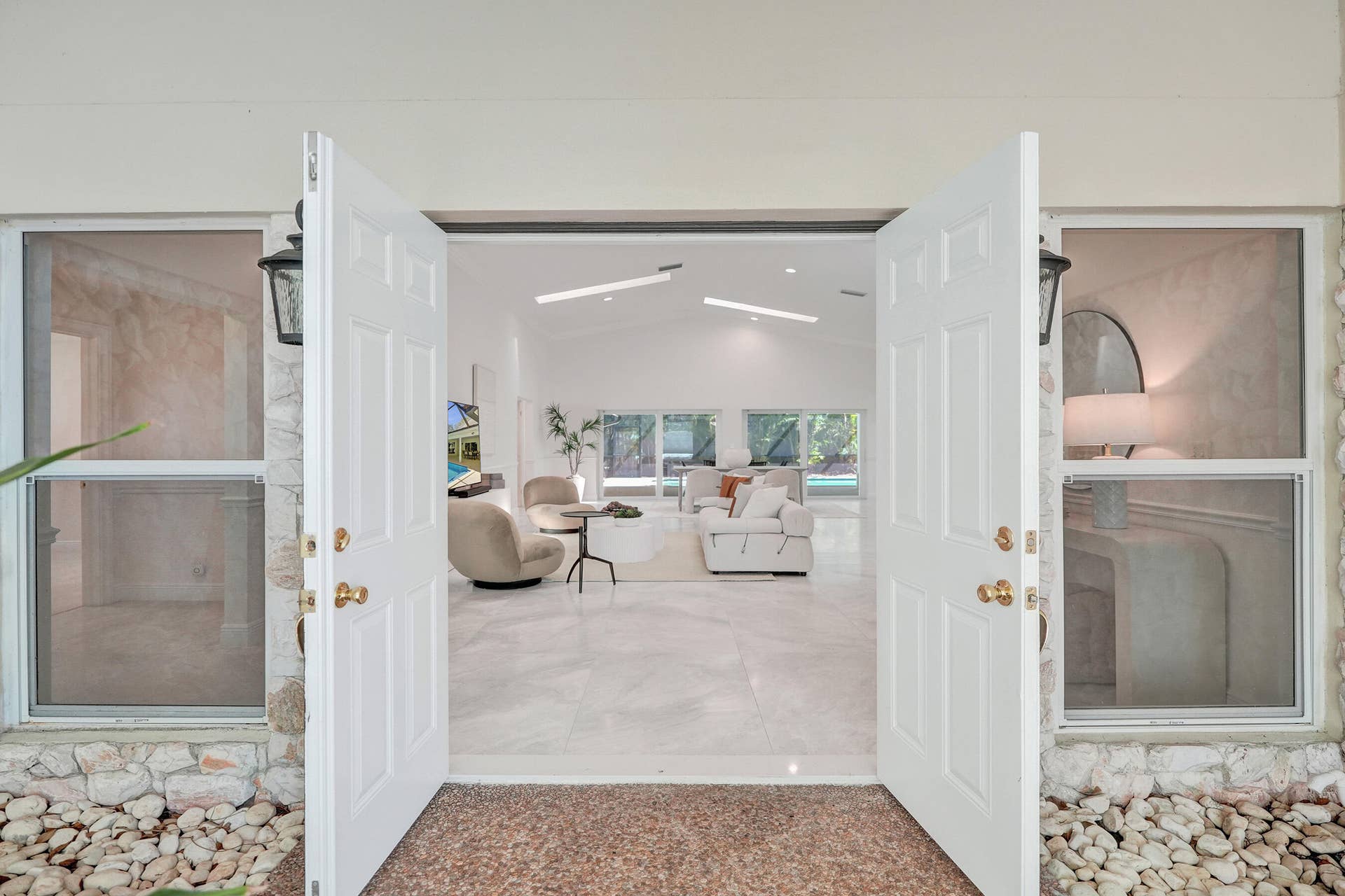 2401 NW 39th Street, Boca Raton, FL 33431 DSC08072