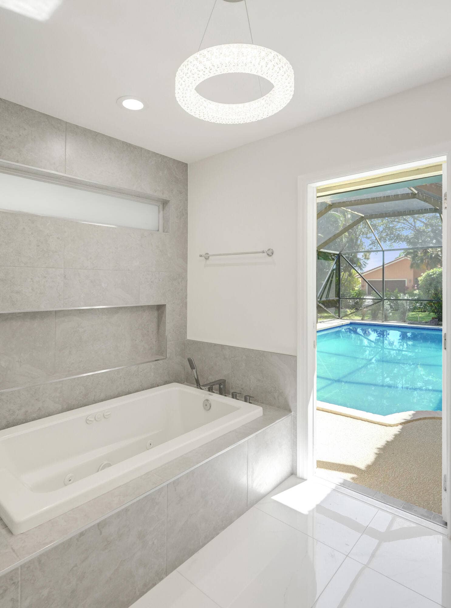 2401 NW 39th Street, Boca Raton, FL 33431 DSC08177