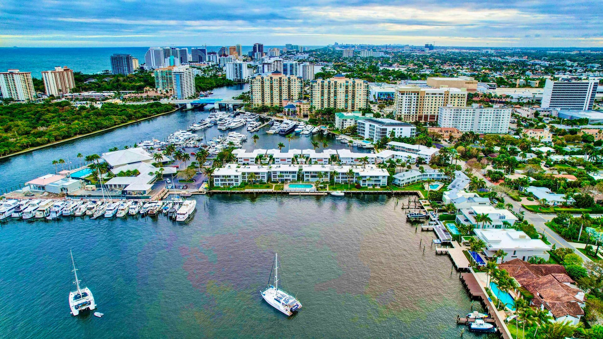 2727 Yacht Club Boulevard, #2a, Fort Lauderdale, FL 33304 Close to Sunrise Bridge