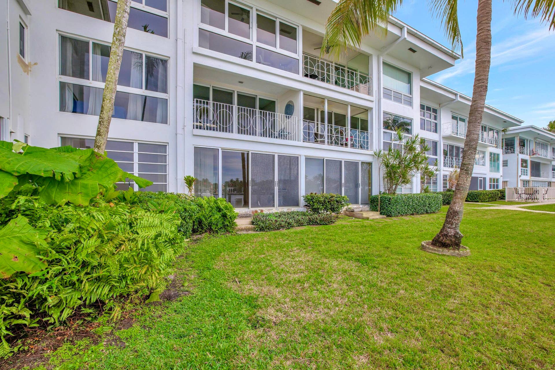 2727 Yacht Club Boulevard, #2a, Fort Lauderdale, FL 33304 Back Entrance to Unit