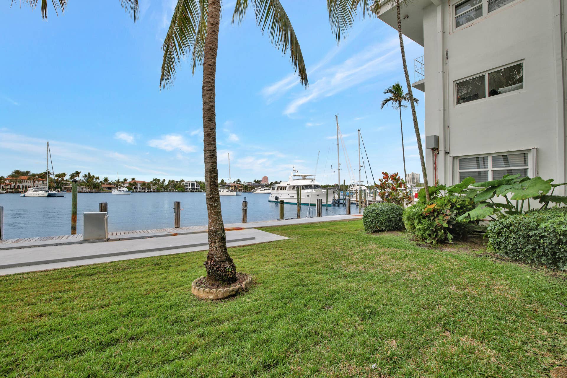 2727 Yacht Club Boulevard, #2a, Fort Lauderdale, FL 33304 Just off Intracoastal