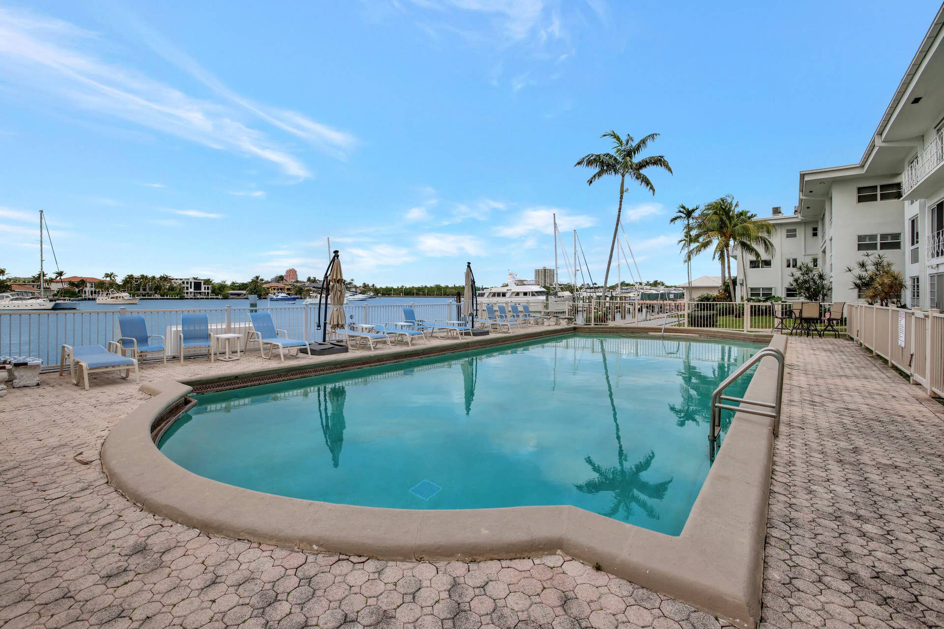 2727 Yacht Club Boulevard, #2a, Fort Lauderdale, FL 33304 Heated Pool on the Bay