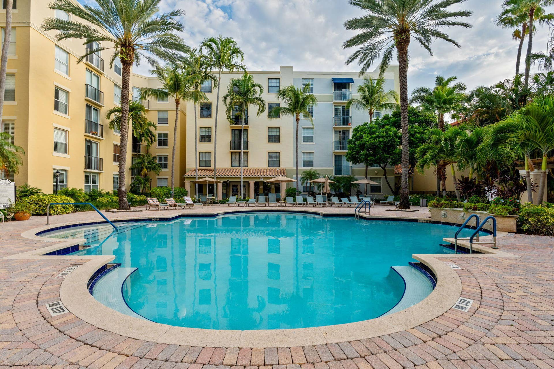 720 S Sapodilla Avenue, #106, West Palm Beach, FL 33401 Pool