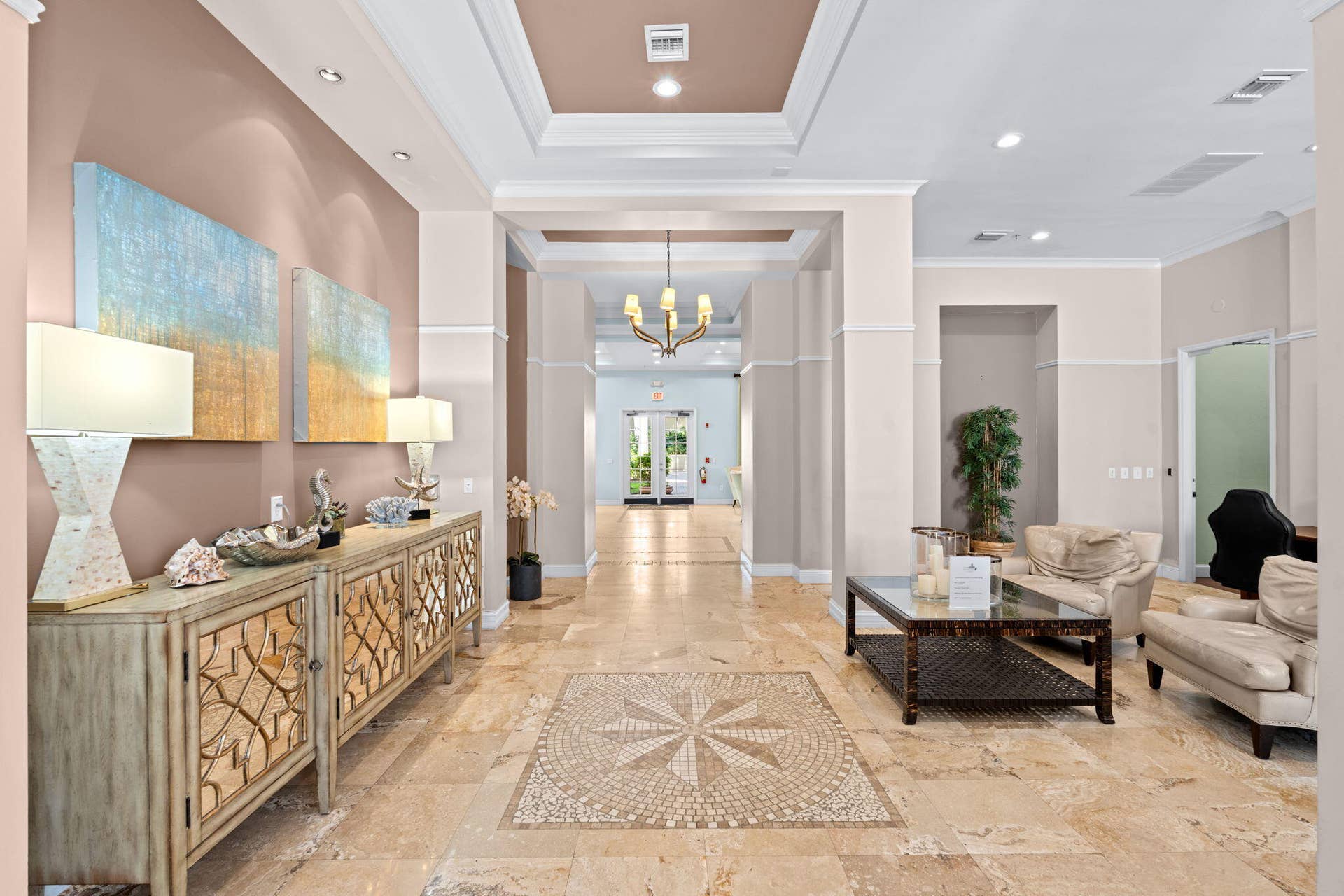 720 S Sapodilla Avenue, #106, West Palm Beach, FL 33401 Lobby