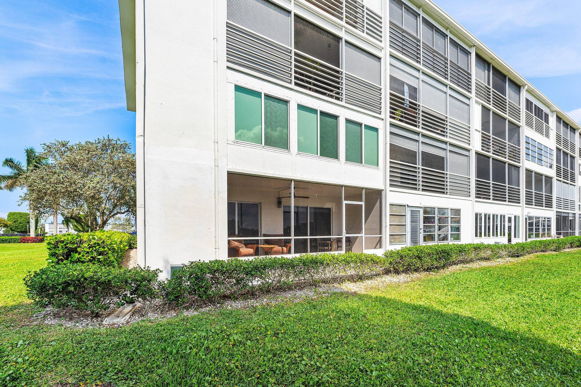 032-1019GuildfordEast-BocaRaton-FL-33434