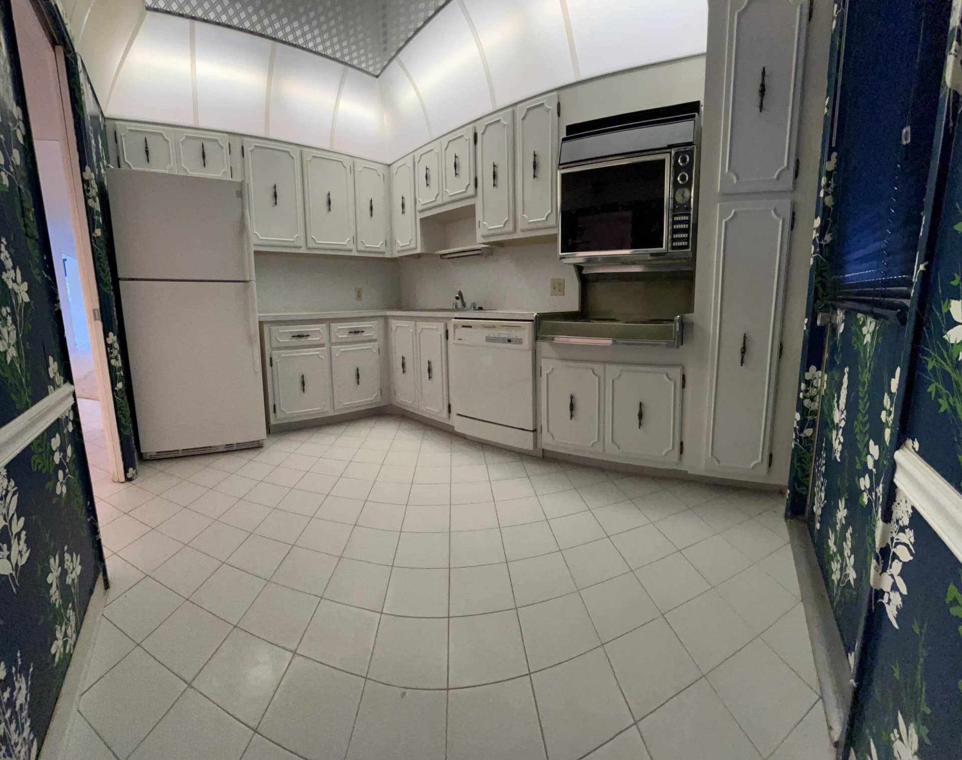 3010 N Course Drive, #312, Pompano Beach, FL 33069 Eat-in Kitchen