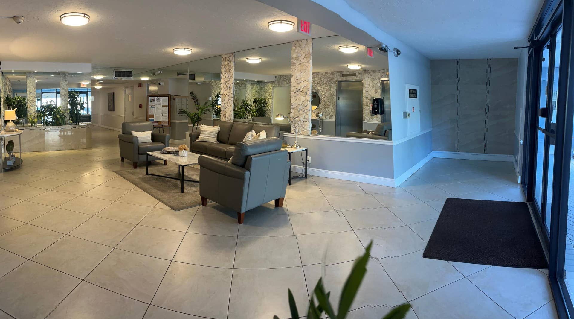 3010 N Course Drive, #312, Pompano Beach, FL 33069 Lobby