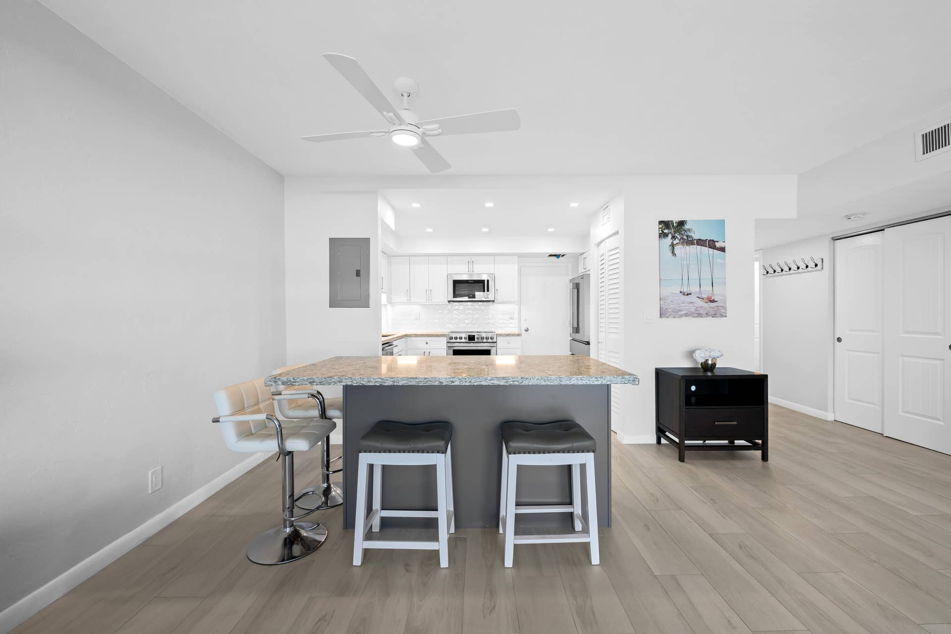 Dining island