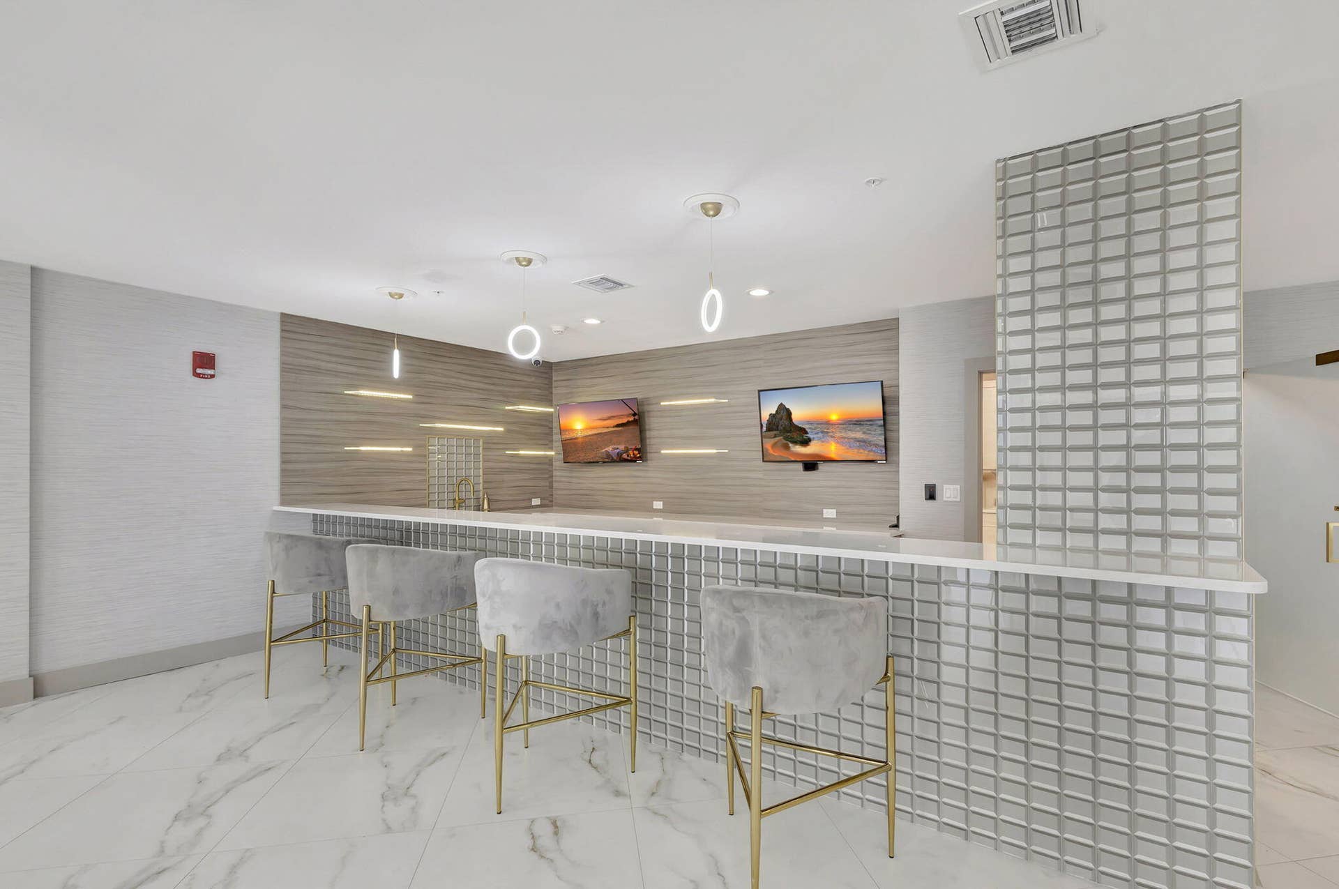 5200 N Ocean Drive, #1004, Singer Island, FL 33404 Social Room