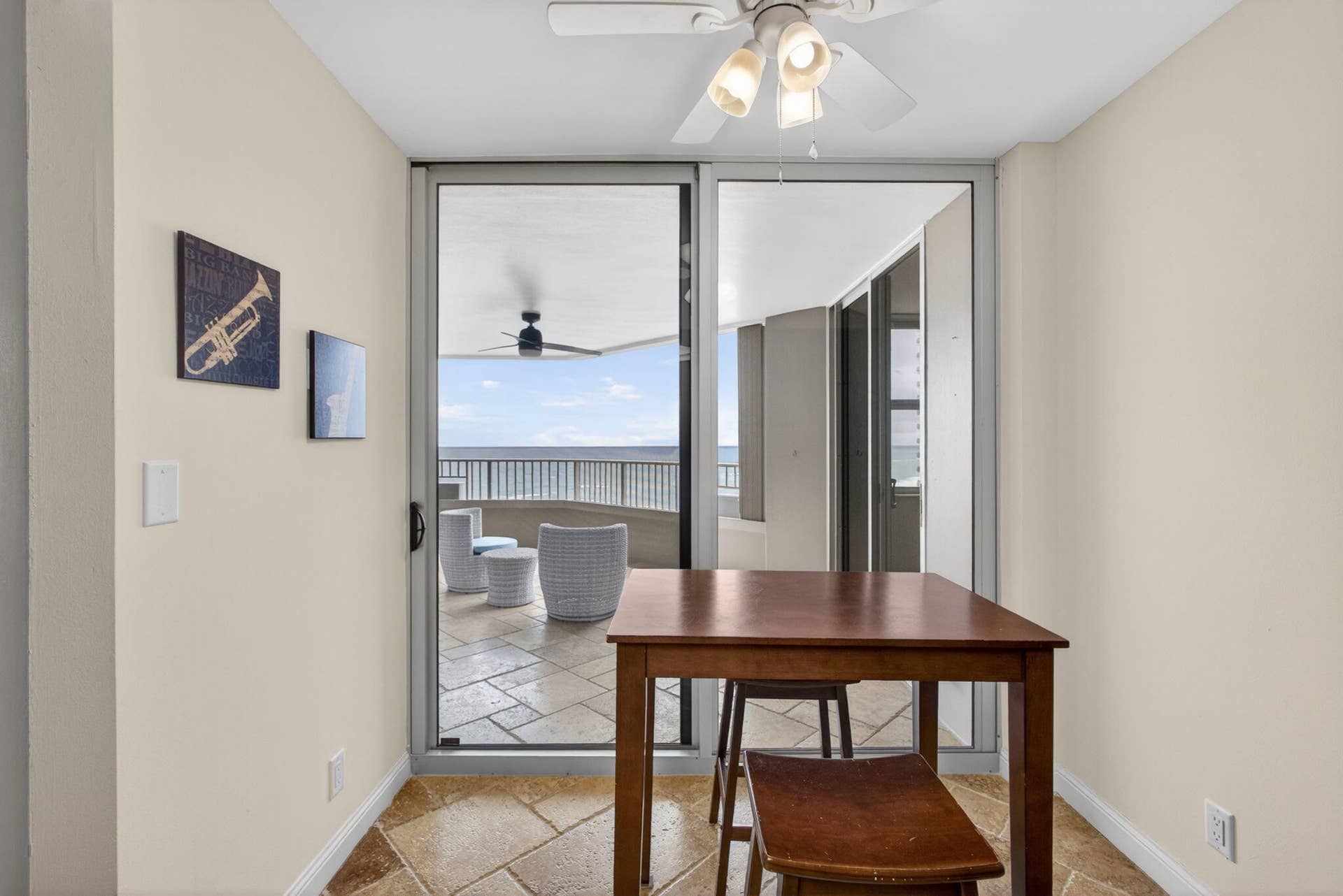 5200 N Ocean Drive, #1004, Singer Island, FL 33404 Breakfast Nook