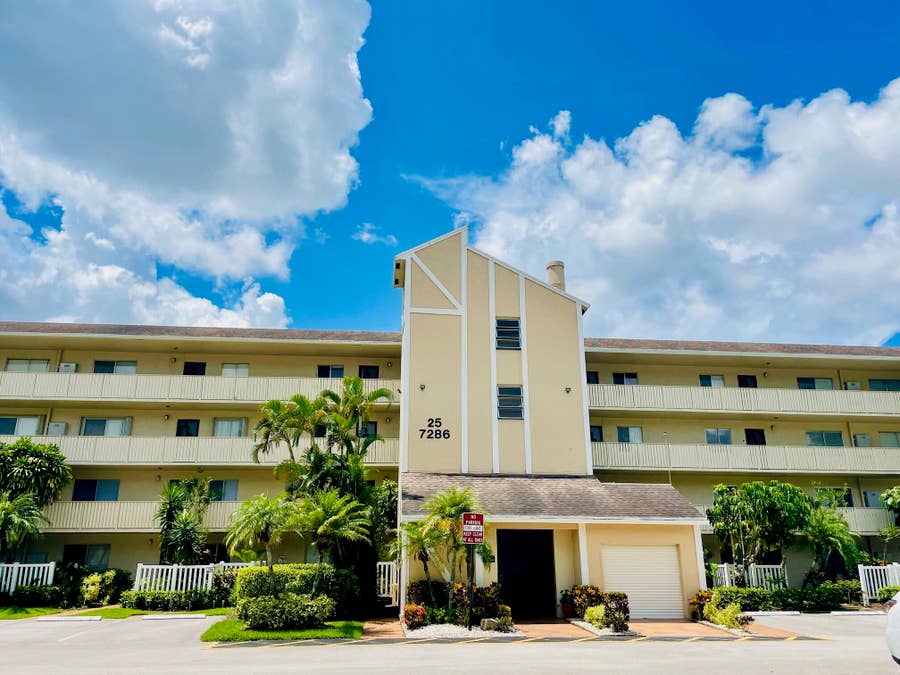 Property photo for 7286 Huntington Lane, #105, Delray Beach, FL