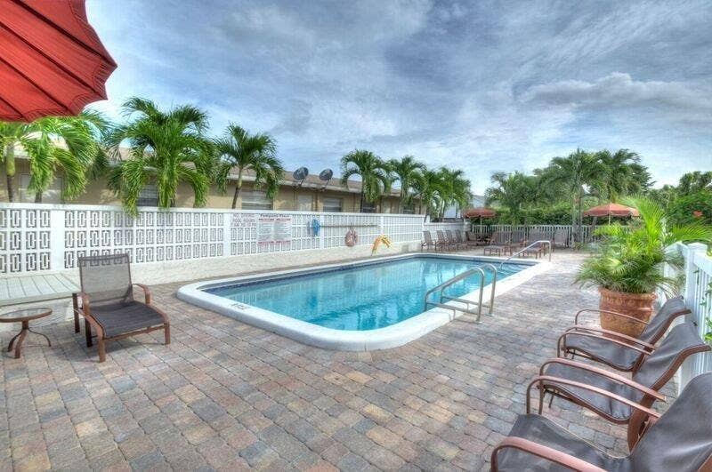 221 SE 9th Avenue, #101, Pompano Beach, FL 33060 Pool area