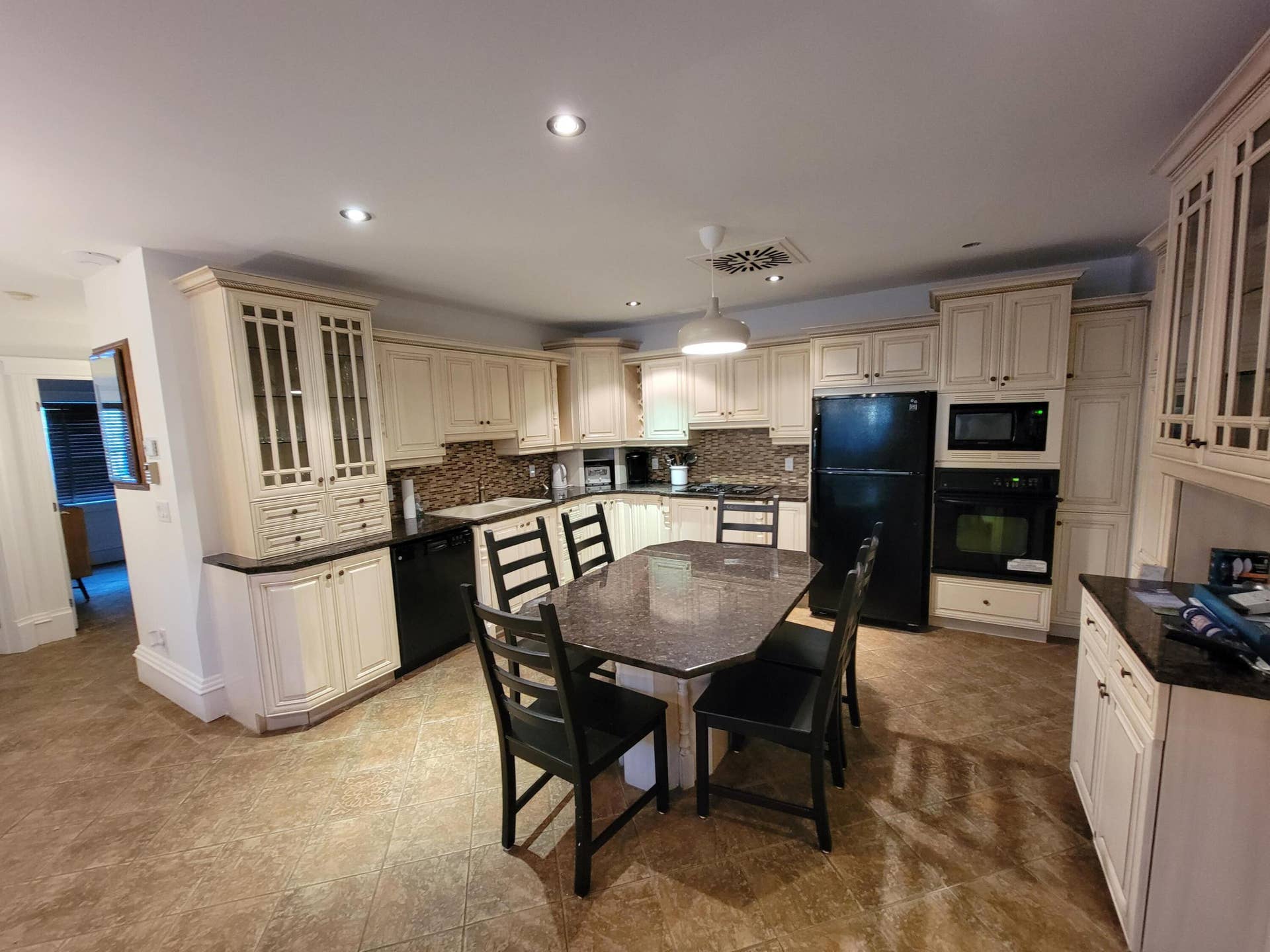 221 SE 9th Avenue, #101, Pompano Beach, FL 33060 20220627_192007
