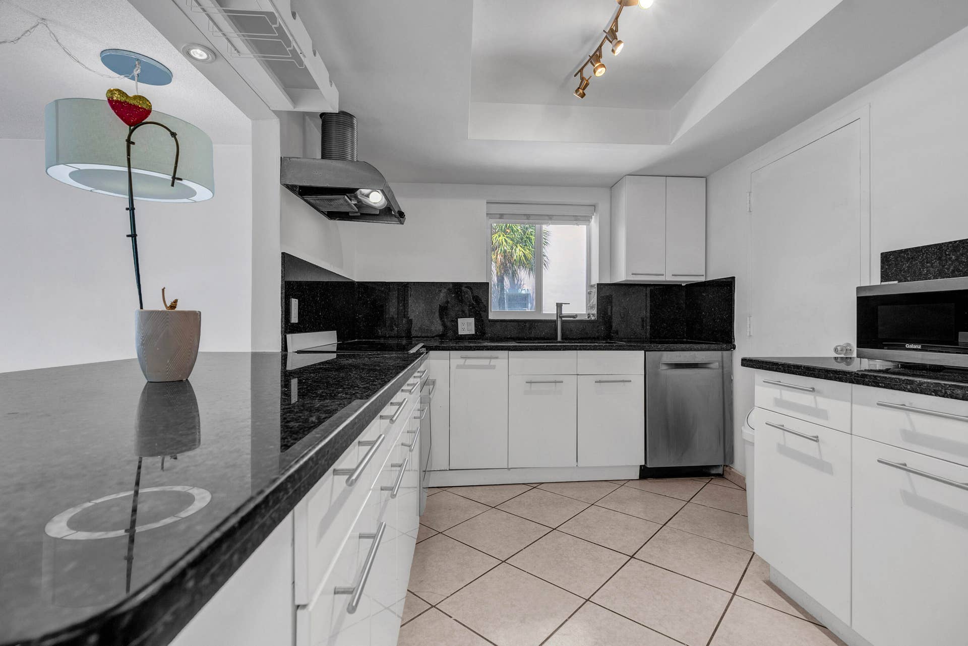 1965 S Ocean Boulevard, #202, Lauderdale By The Sea, FL 33062 DSC09606