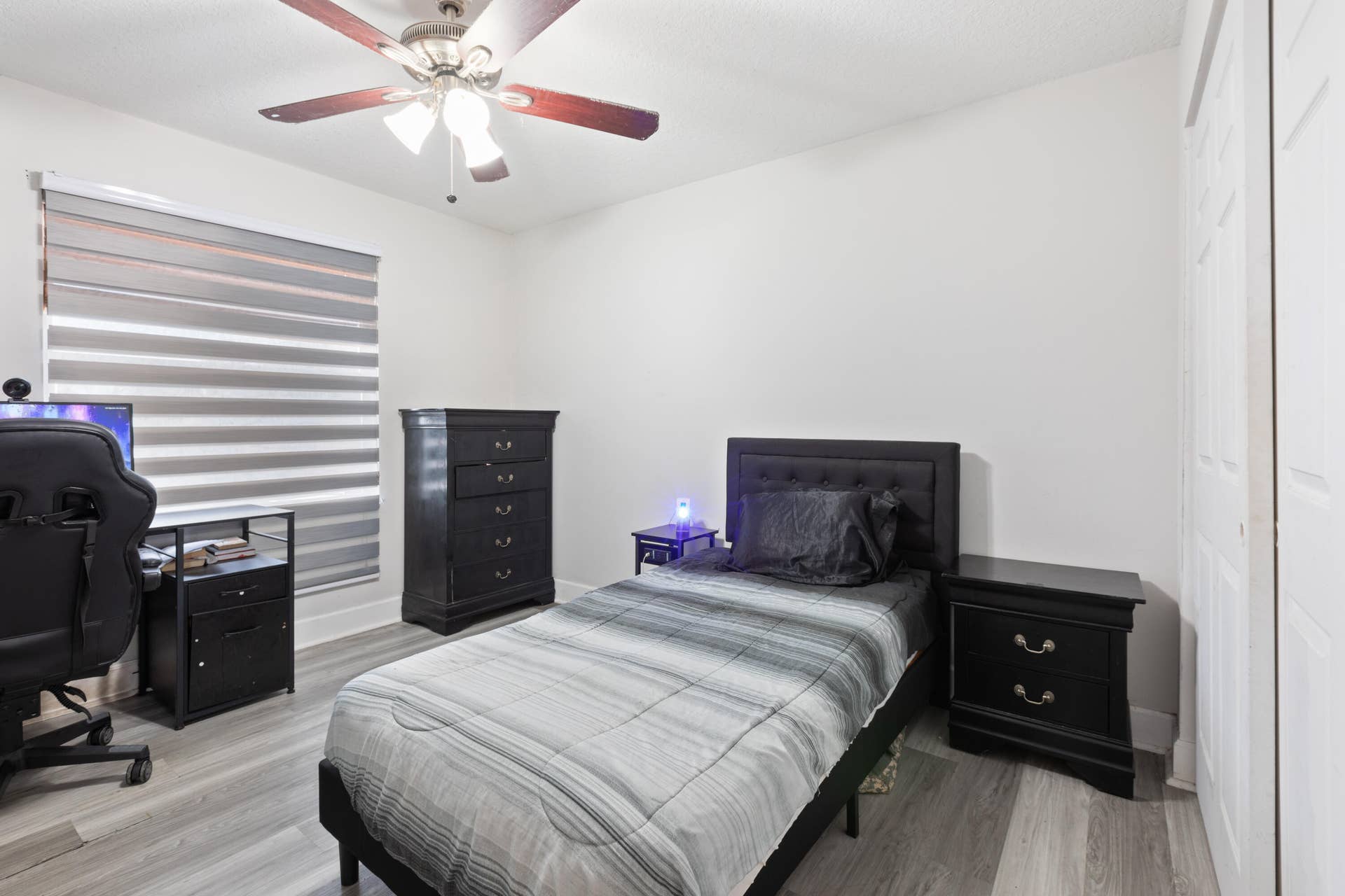 3221 El Camino, West Palm Beach, FL 33409 7E1A5131