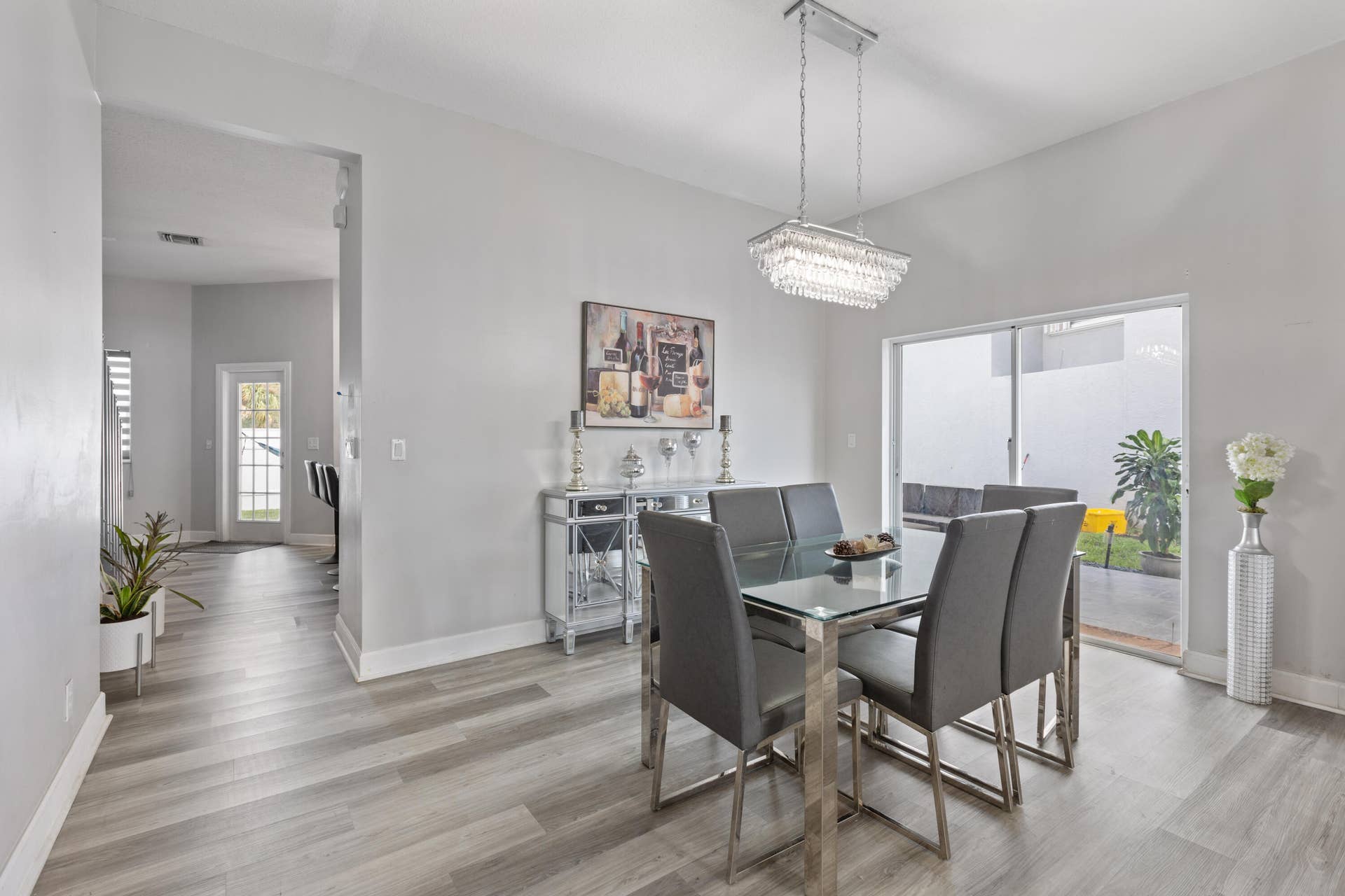 3221 El Camino, West Palm Beach, FL 33409 7E1A5031
