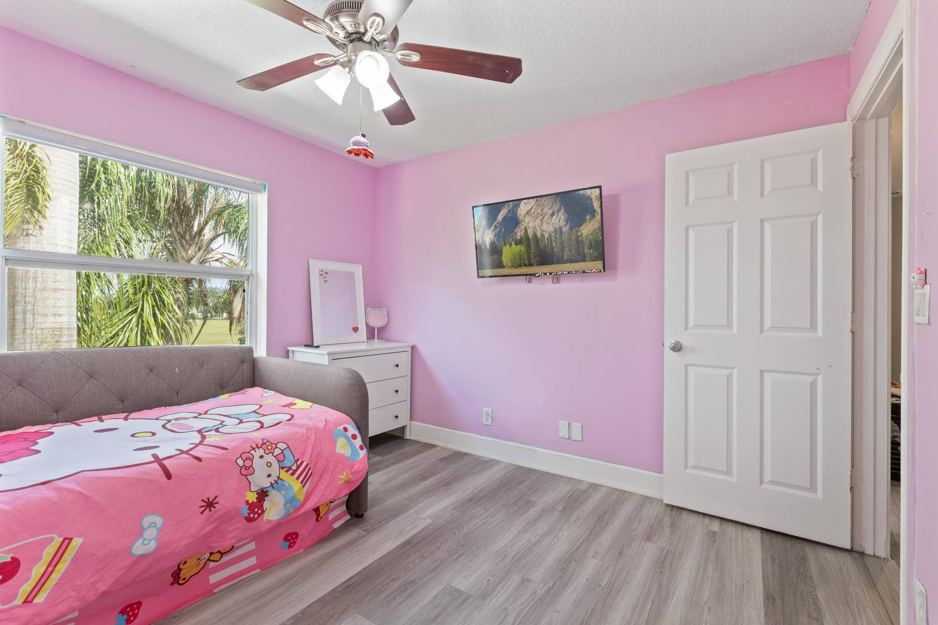 3221 El Camino, West Palm Beach, FL 33409 7E1A5106